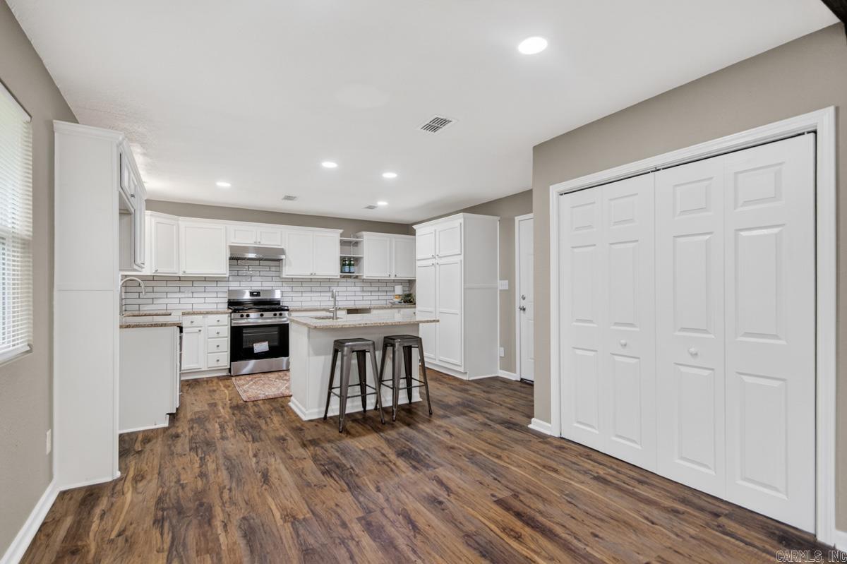 1809 Saratoga Property Photo 8
