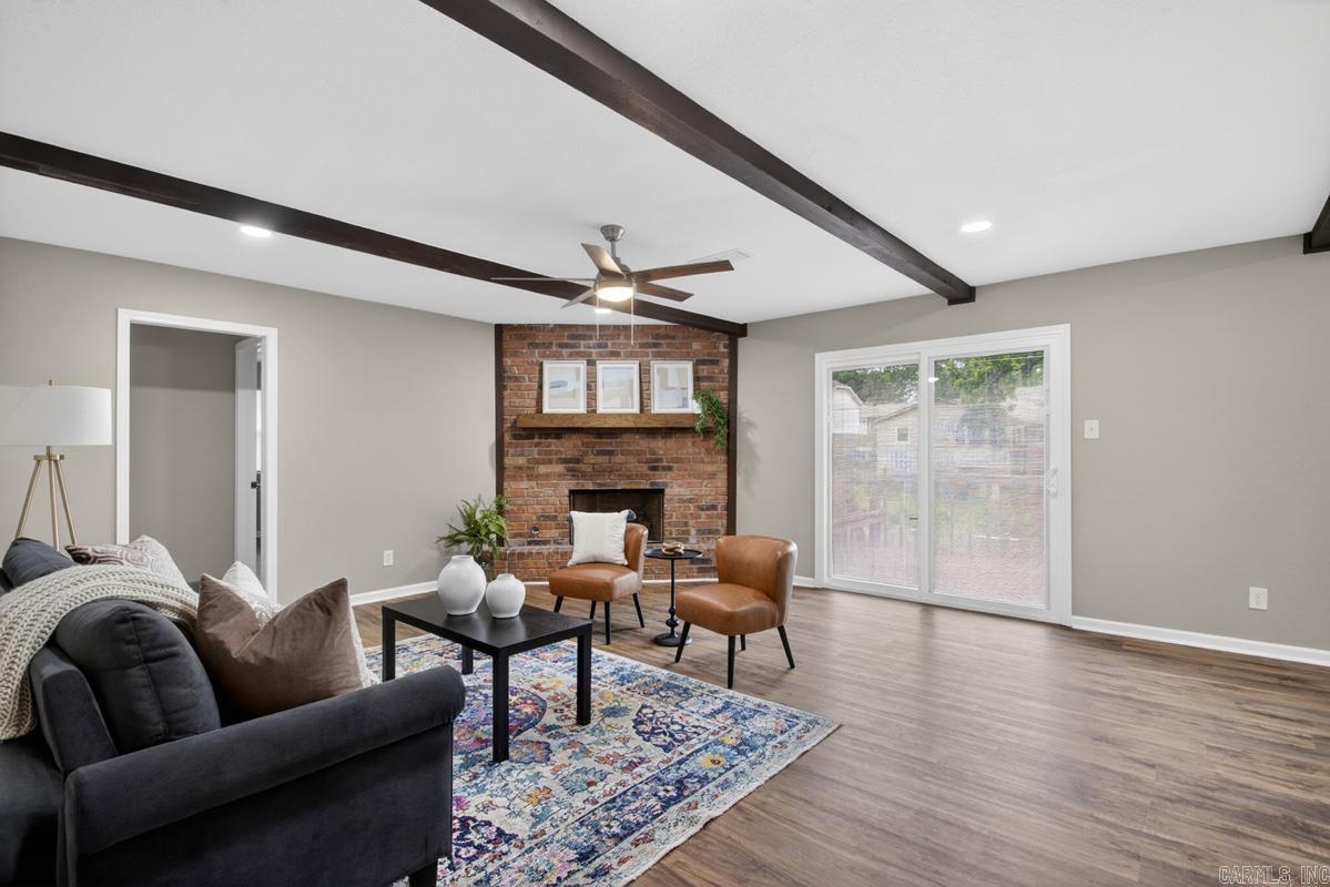 1809 Saratoga Property Photo 11