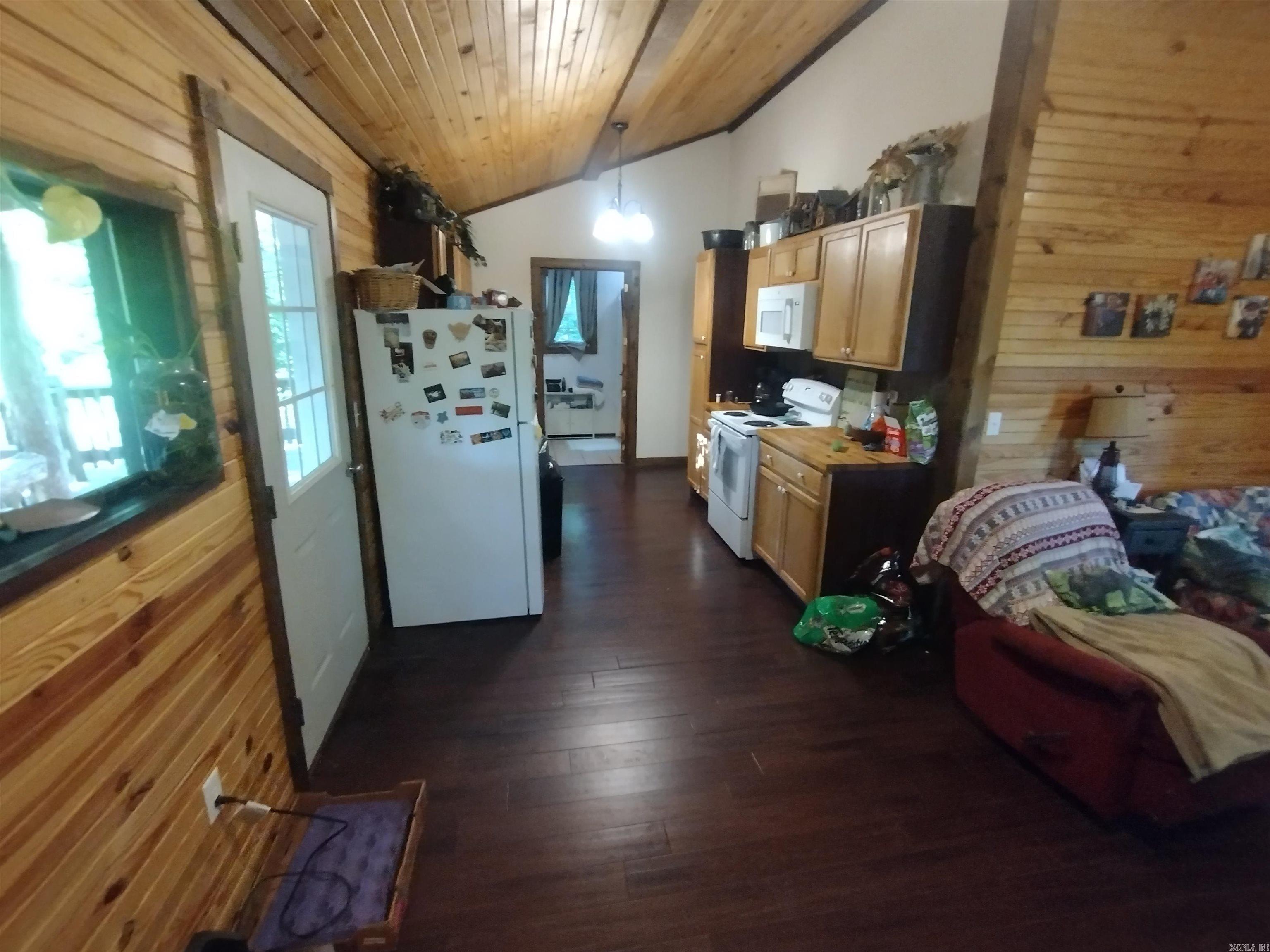 880 Wildcat Rd Property Photo 12