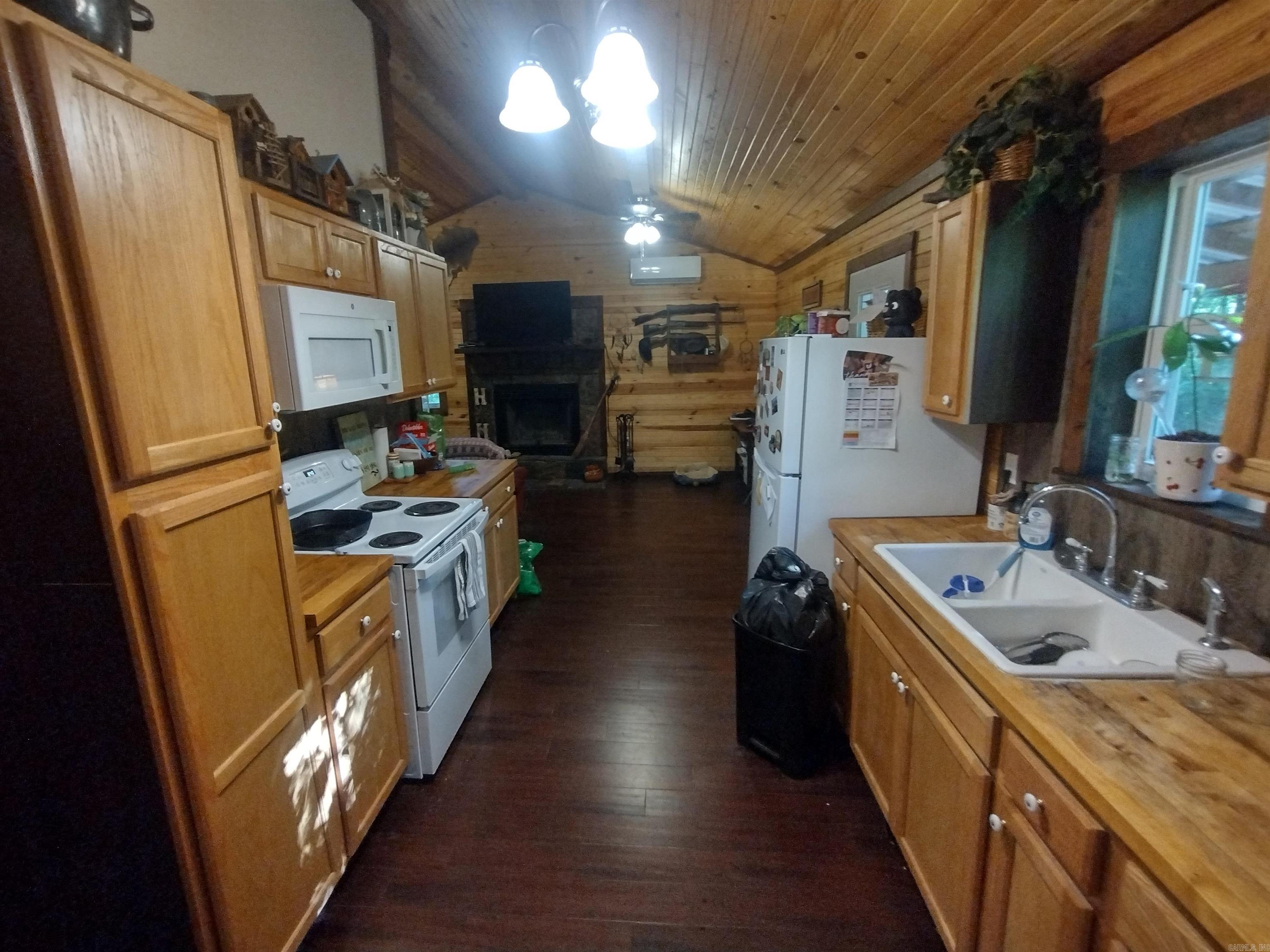 880 Wildcat Rd Property Photo 18
