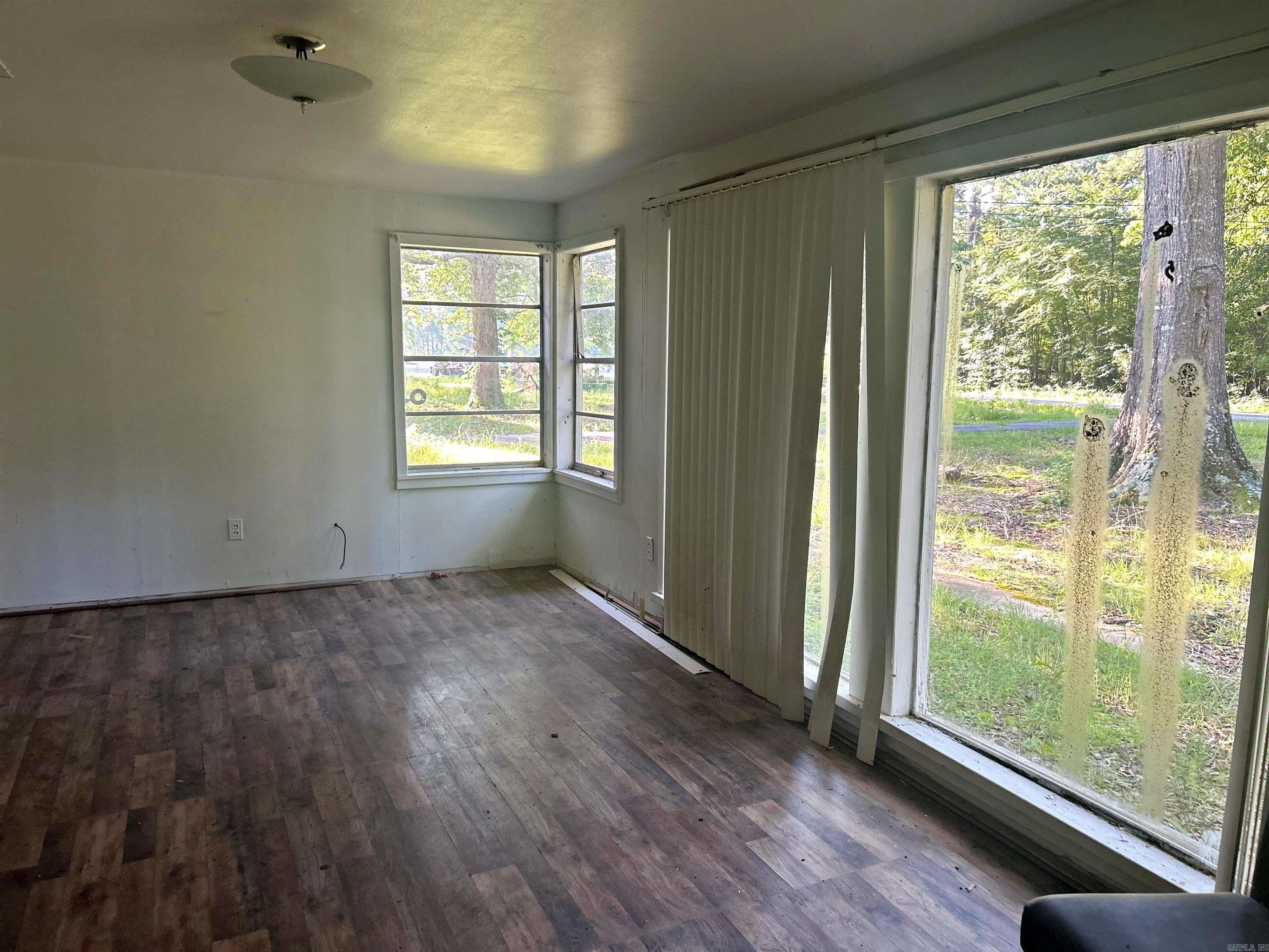 4174 Central Road Property Photo 4