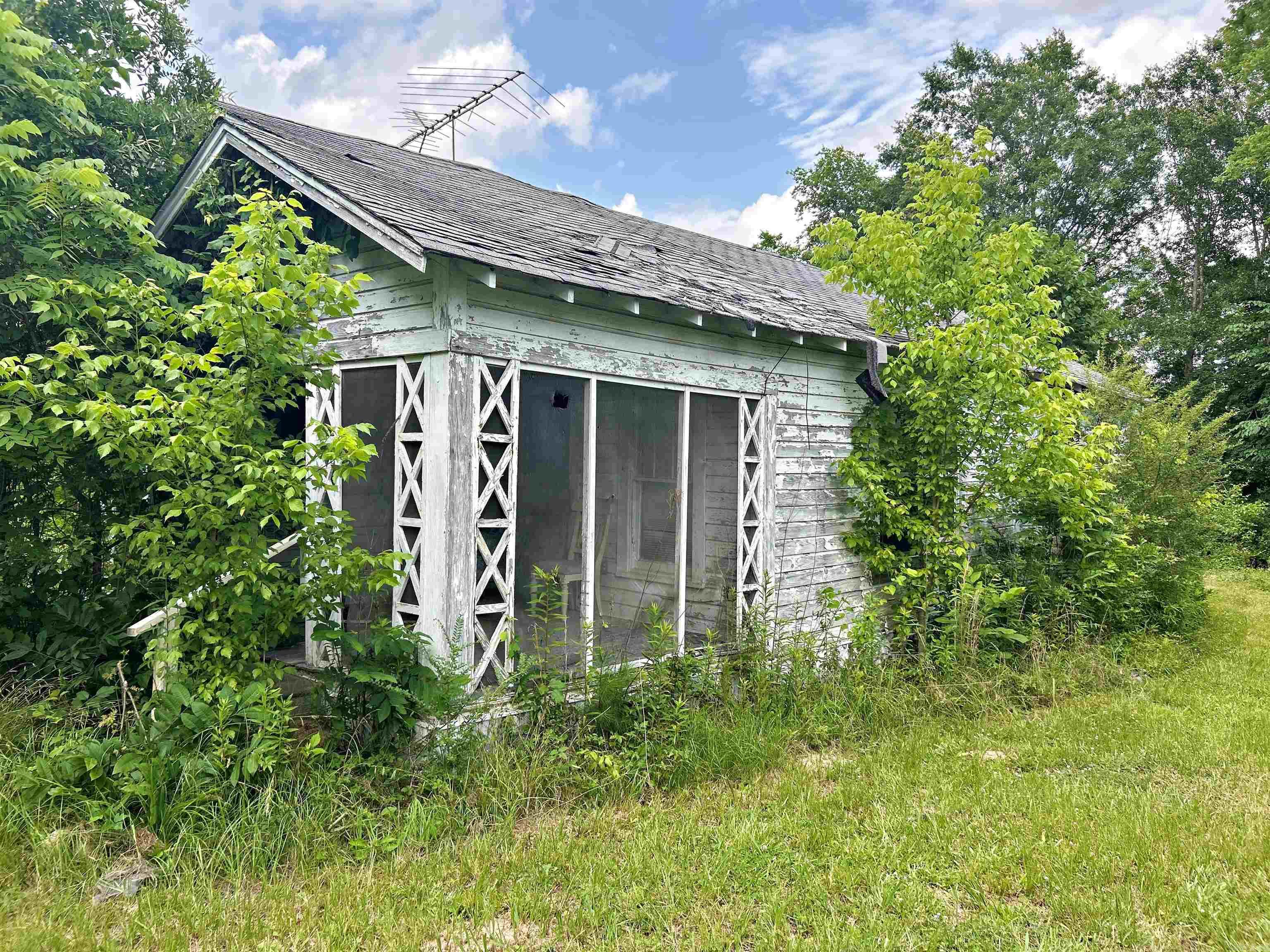 16 Jackson Road Property Photo 2