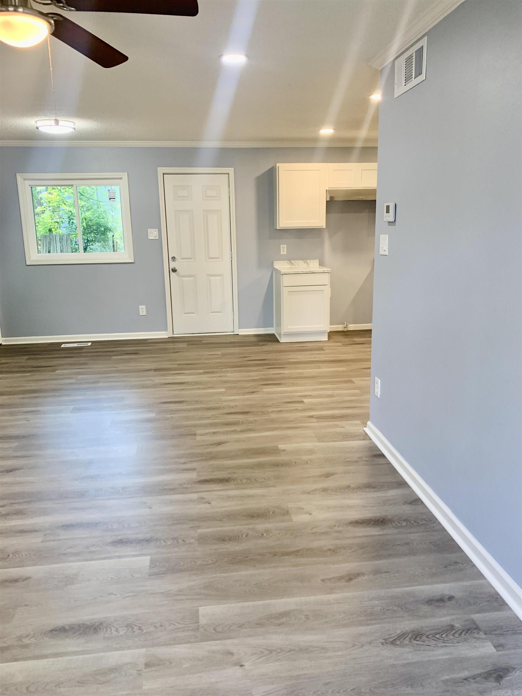 5 Roxbury Drive Property Photo 10