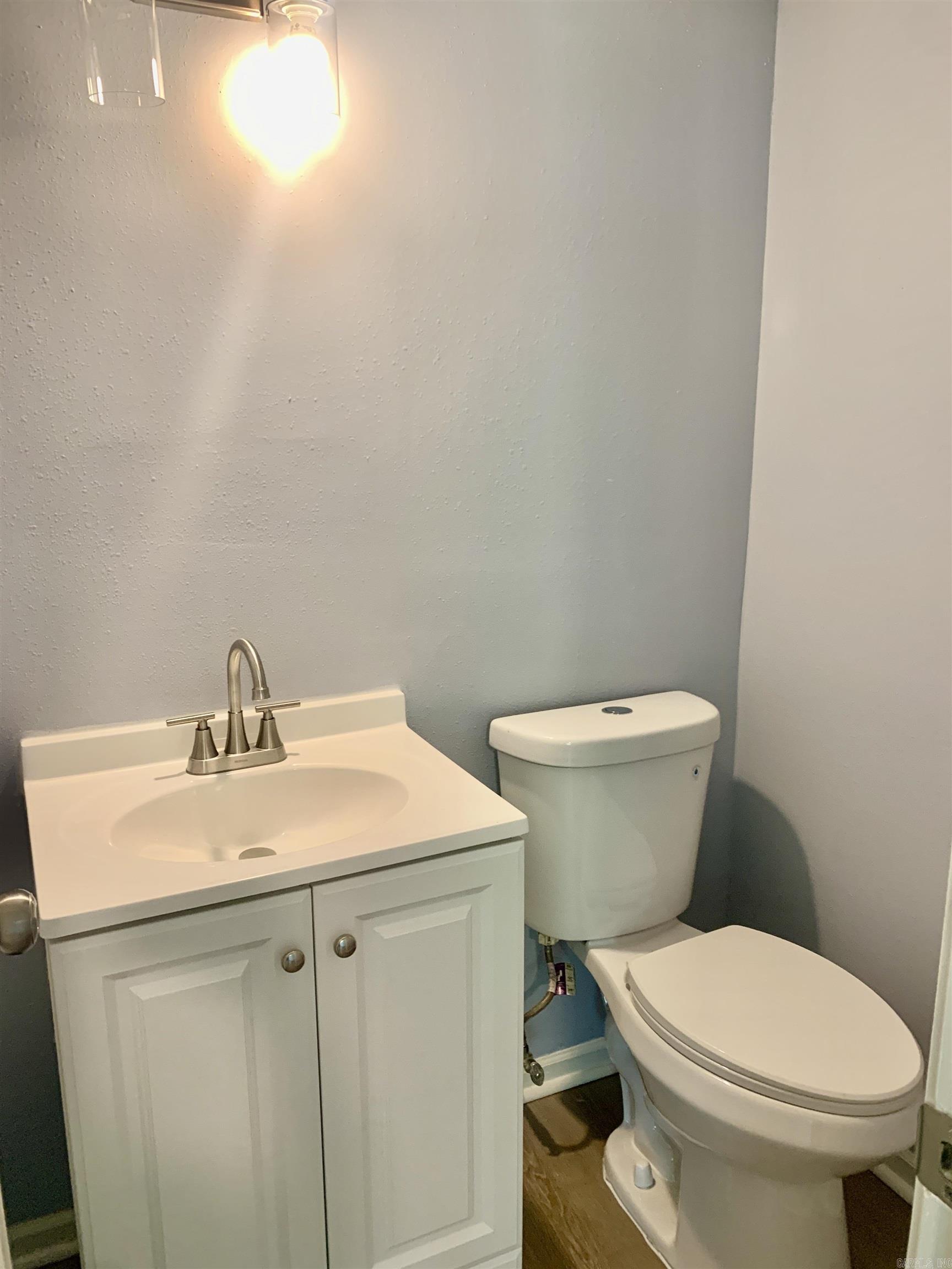 5 Roxbury Drive Property Photo 27