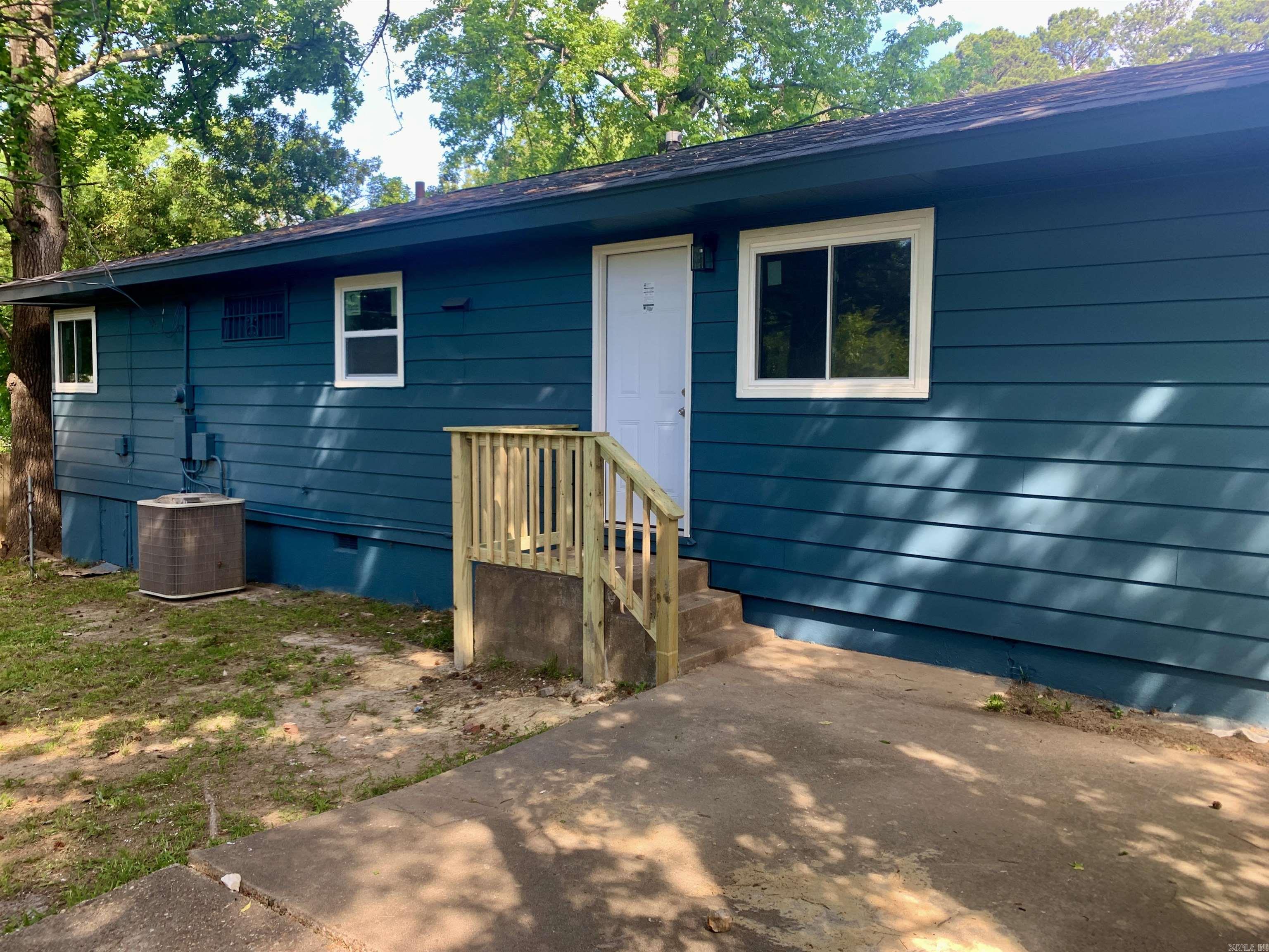 5 Roxbury Drive Property Photo 28