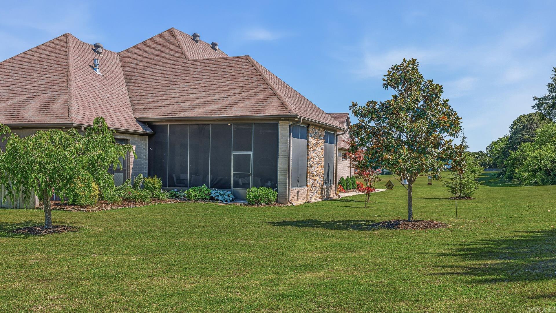 4208 W Kingshighway Property Photo 42