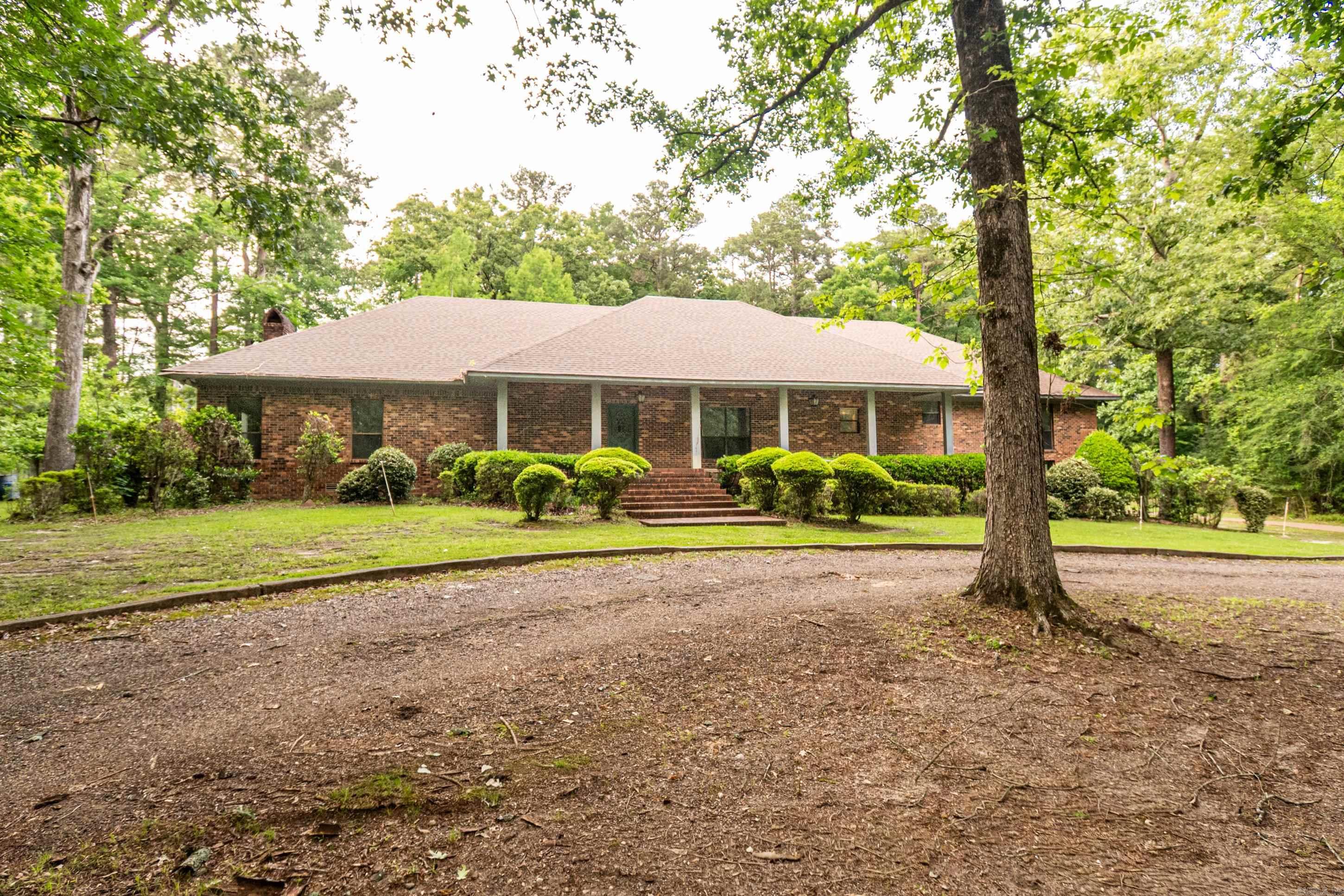 214 Millcreek Dr Property Photo 2