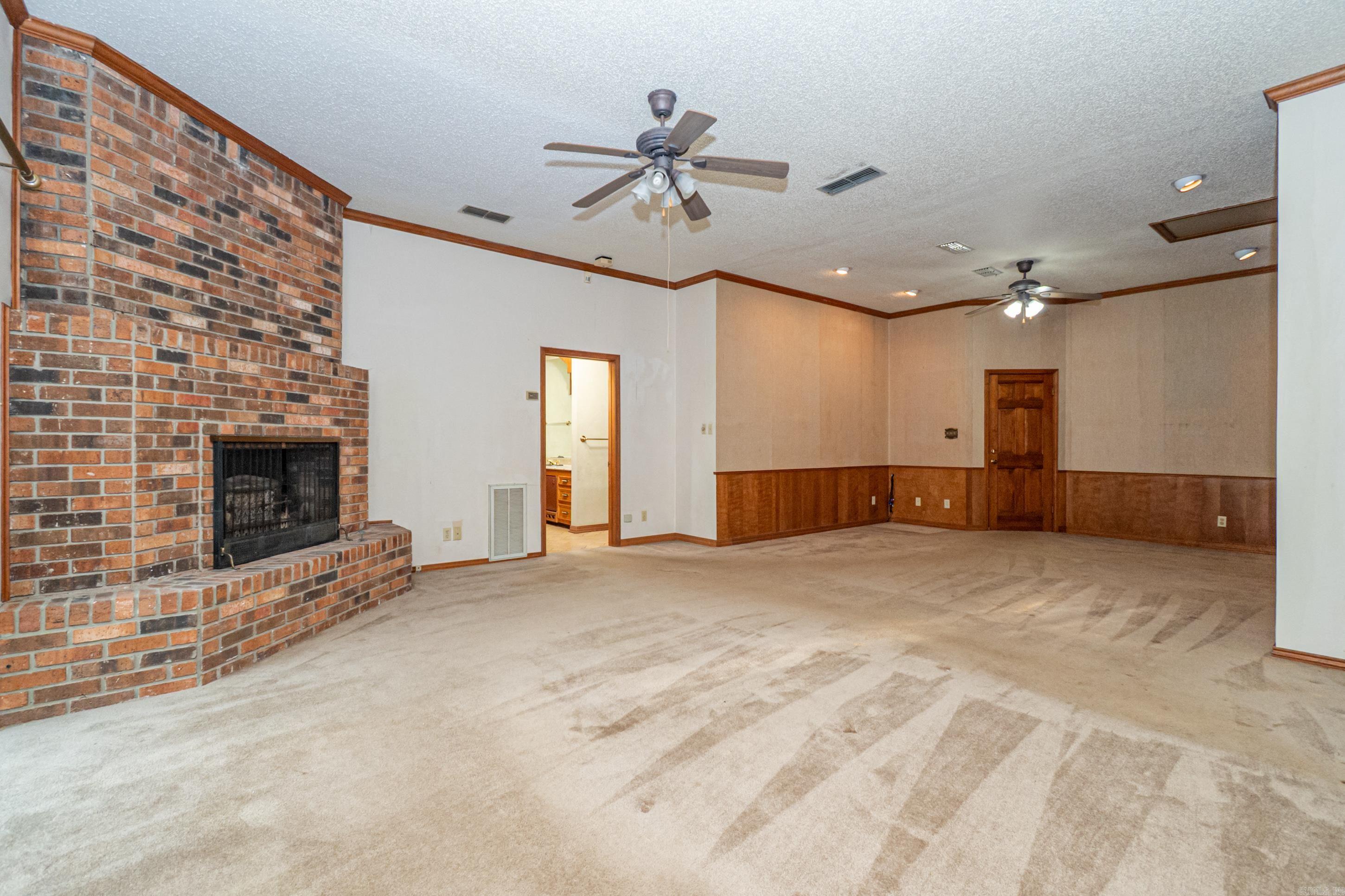 214 Millcreek Dr Property Photo 12