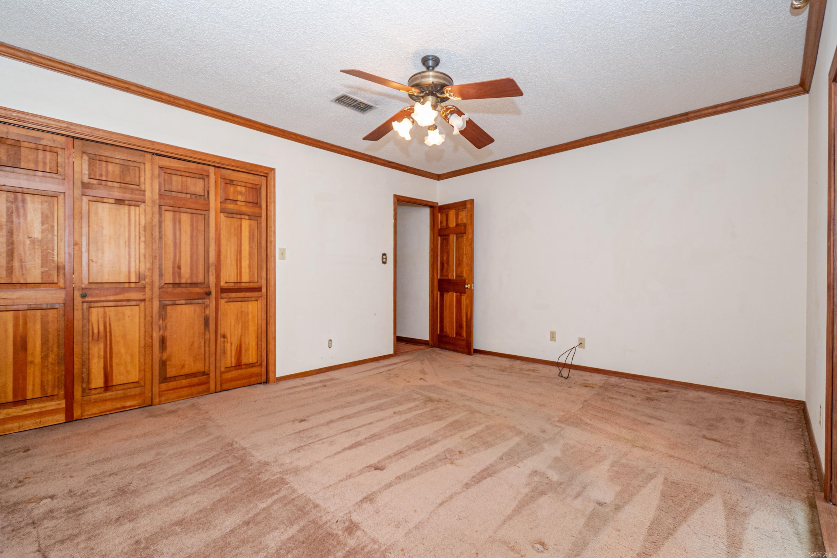 214 Millcreek Dr Property Photo 19