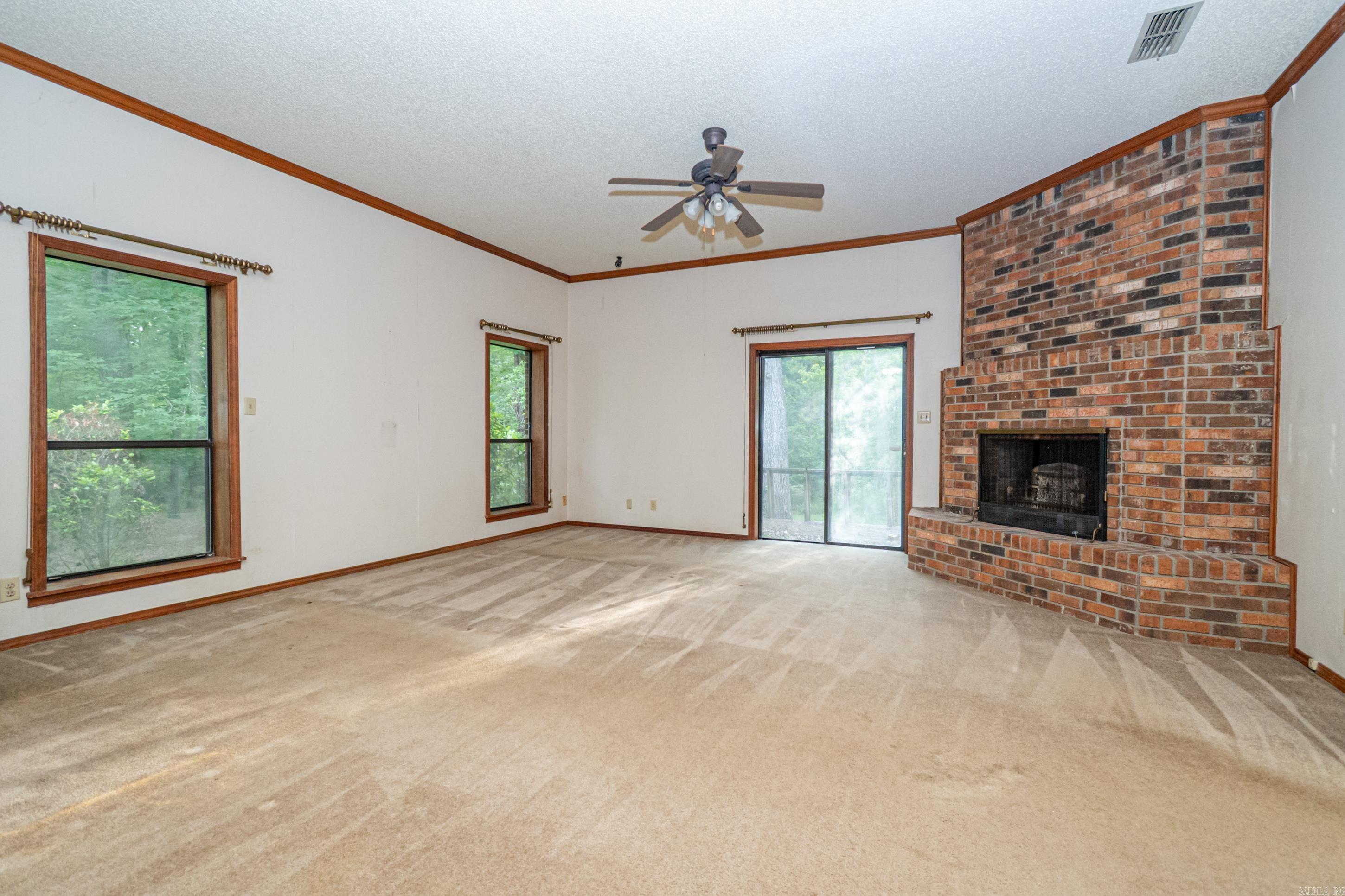 214 Millcreek Dr Property Photo 24