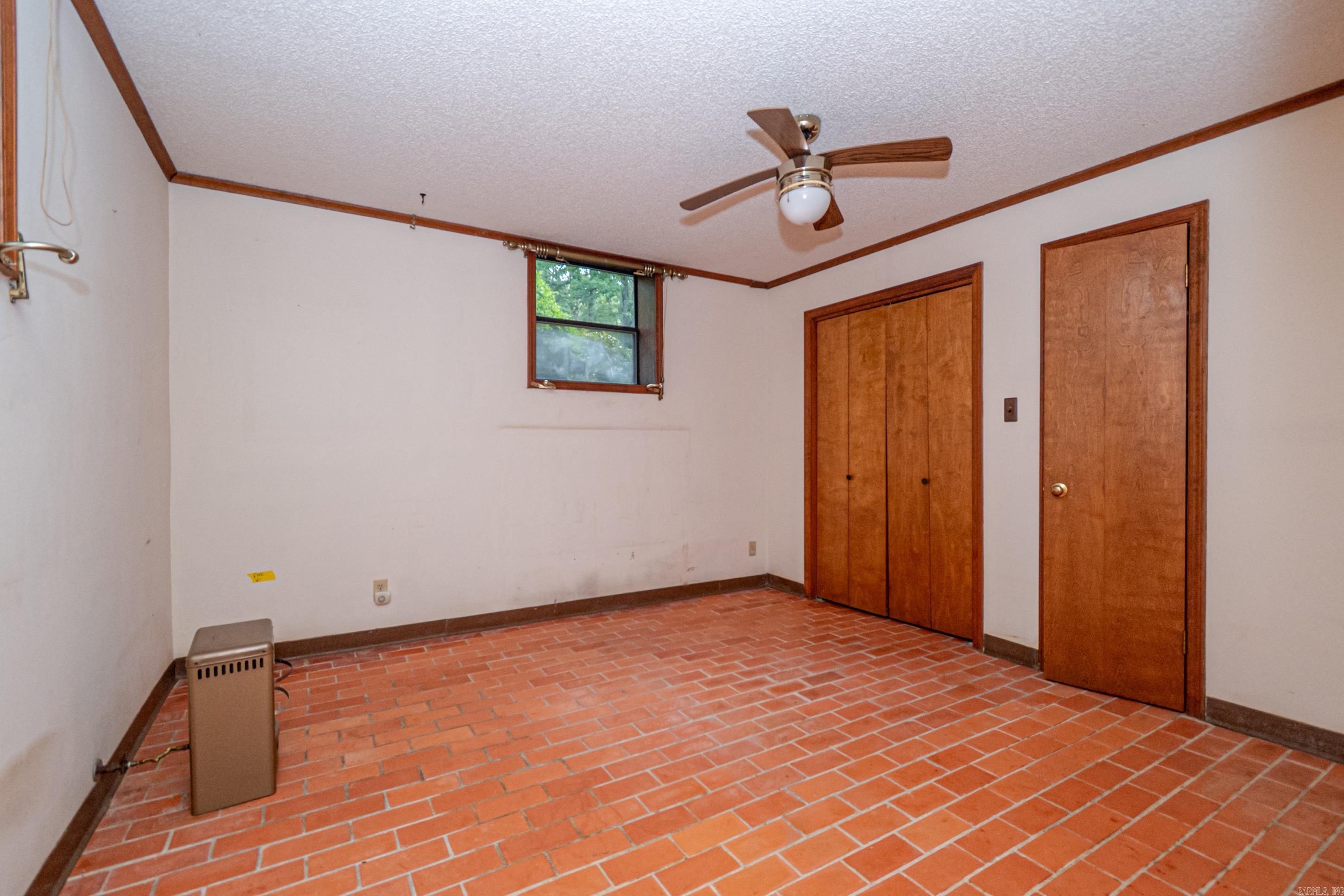 214 Millcreek Dr Property Photo 26