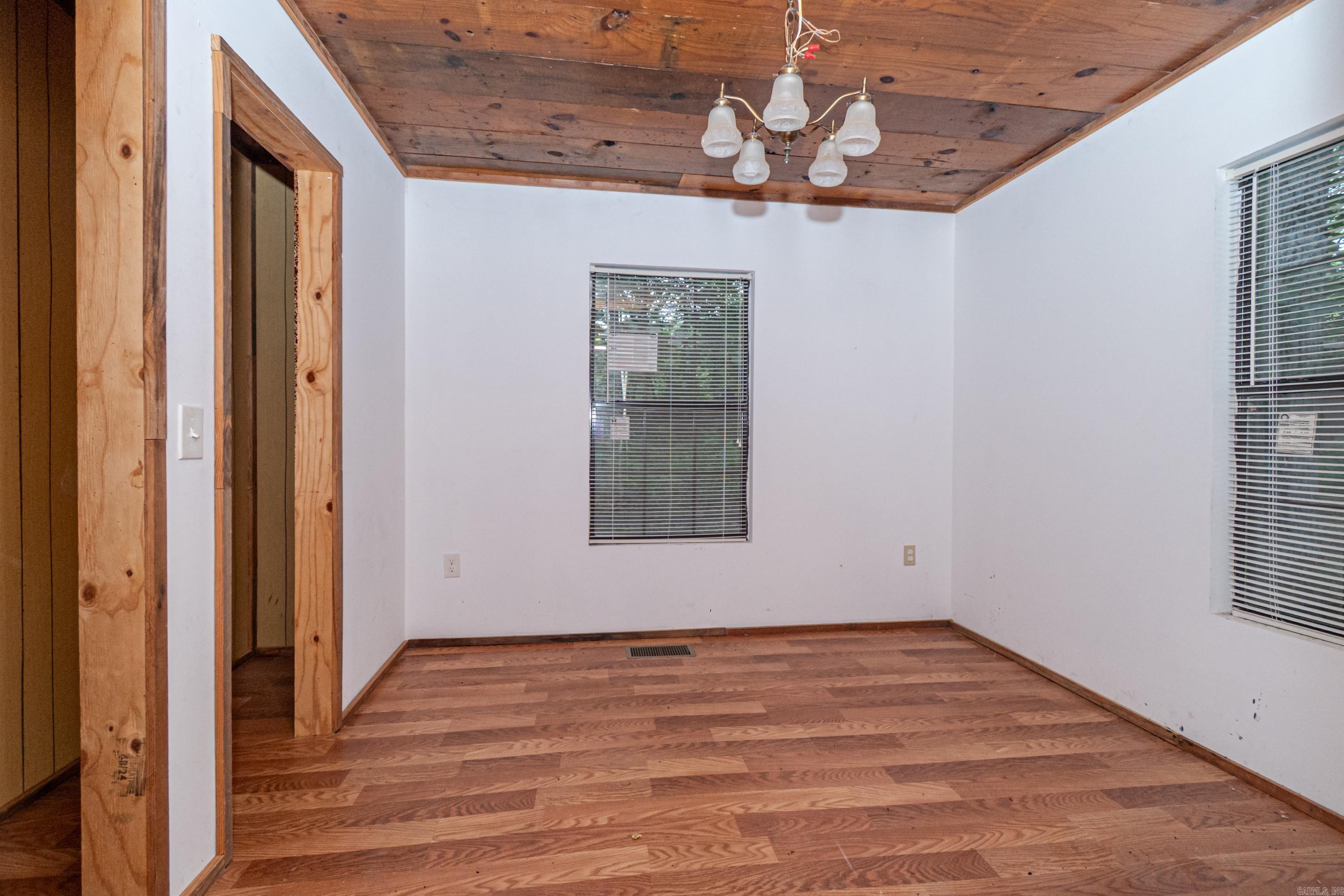 214 Millcreek Dr Property Photo 29