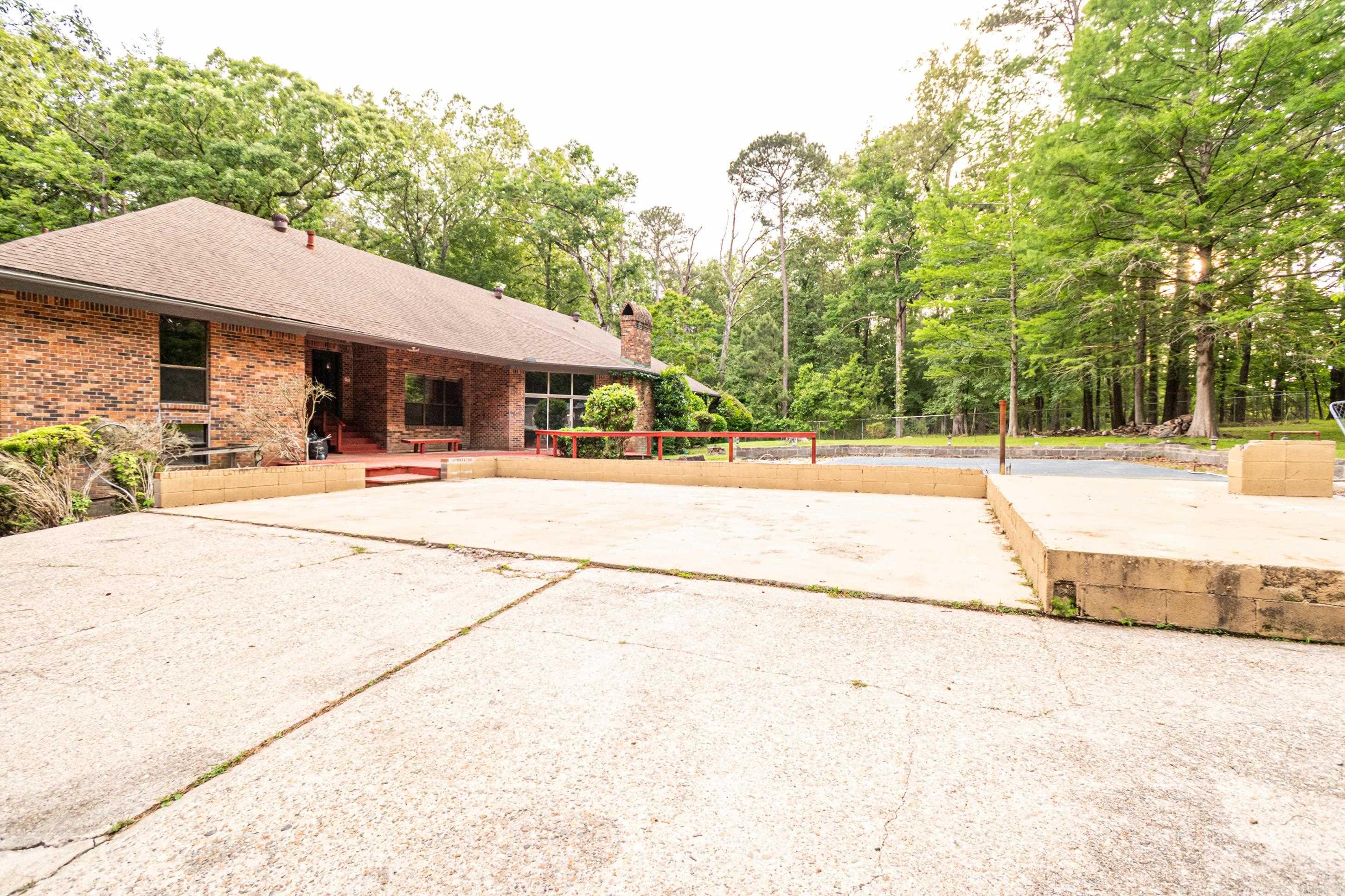 214 Millcreek Dr Property Photo 34