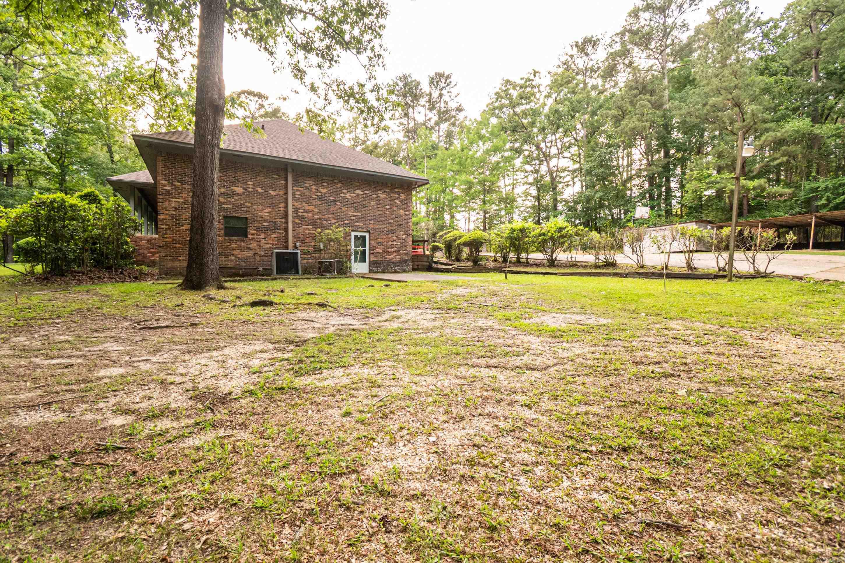 214 Millcreek Dr Property Photo 37