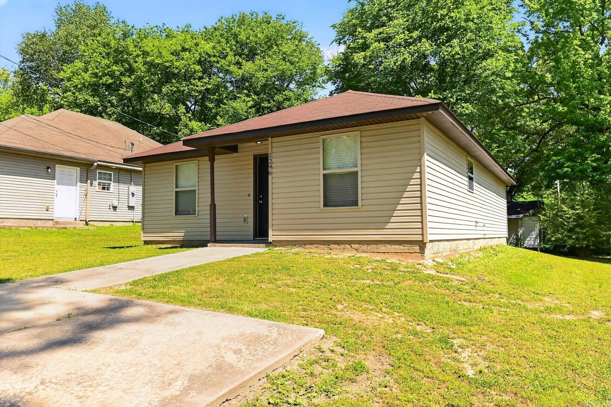 1296 Ridge Road Property Photo 3
