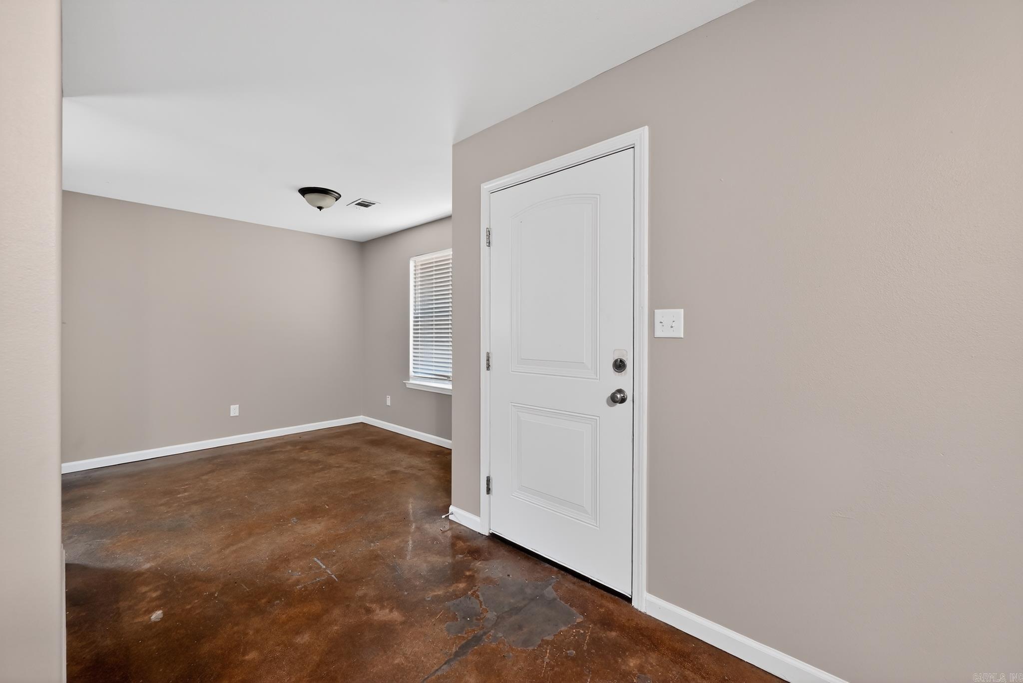 1296 Ridge Road Property Photo 8