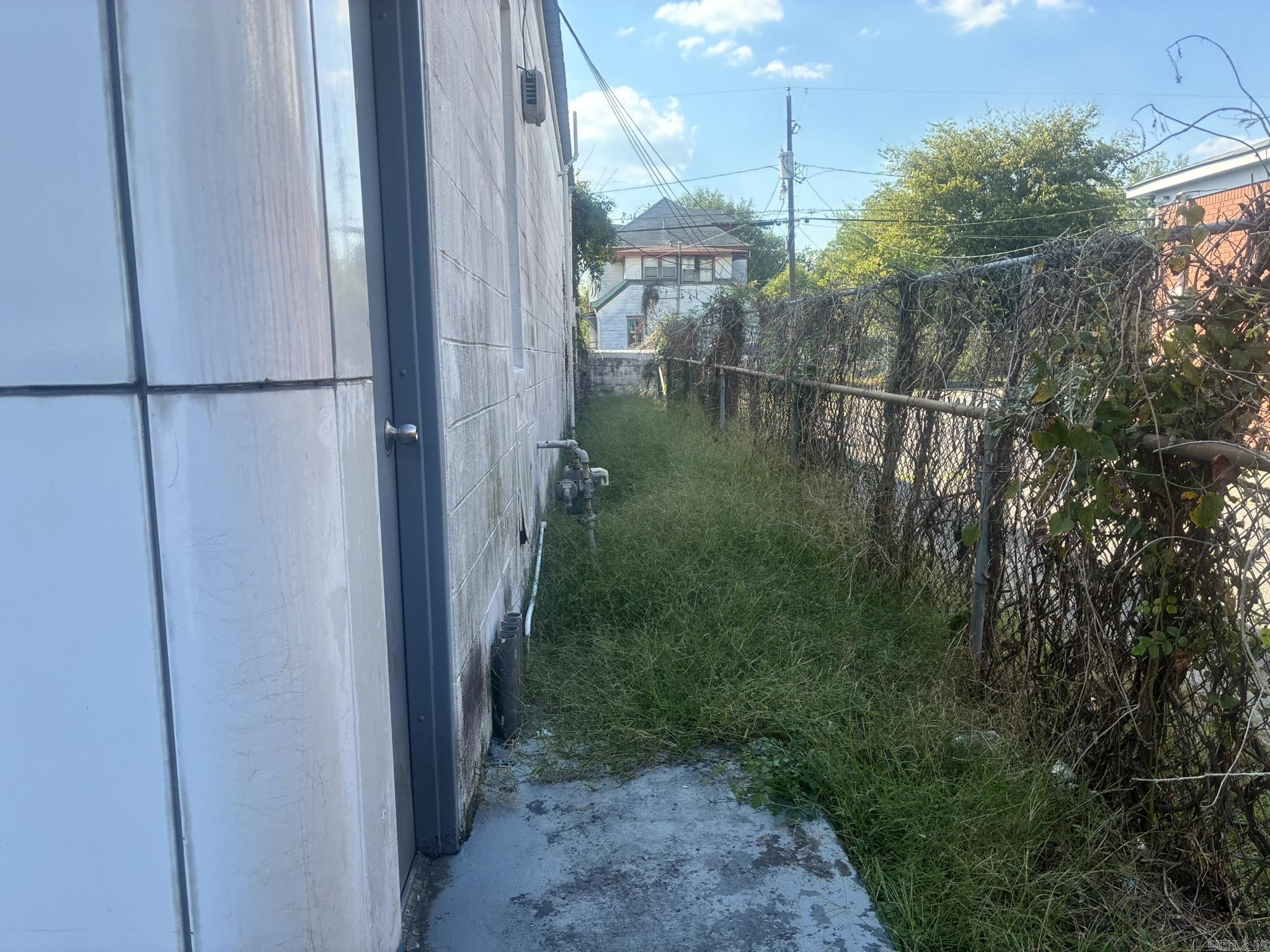 600 W Roosevelt Road Property Photo 10