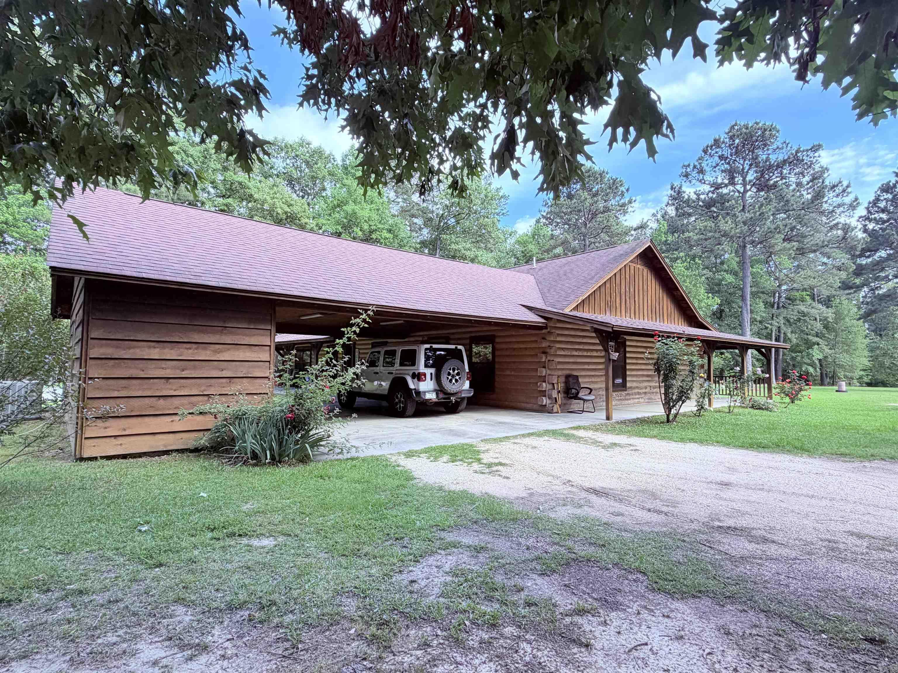 2324 Barkada Rd Property Photo 4