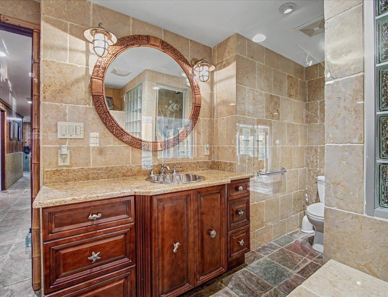 219 Daffodil Street Property Photo 33