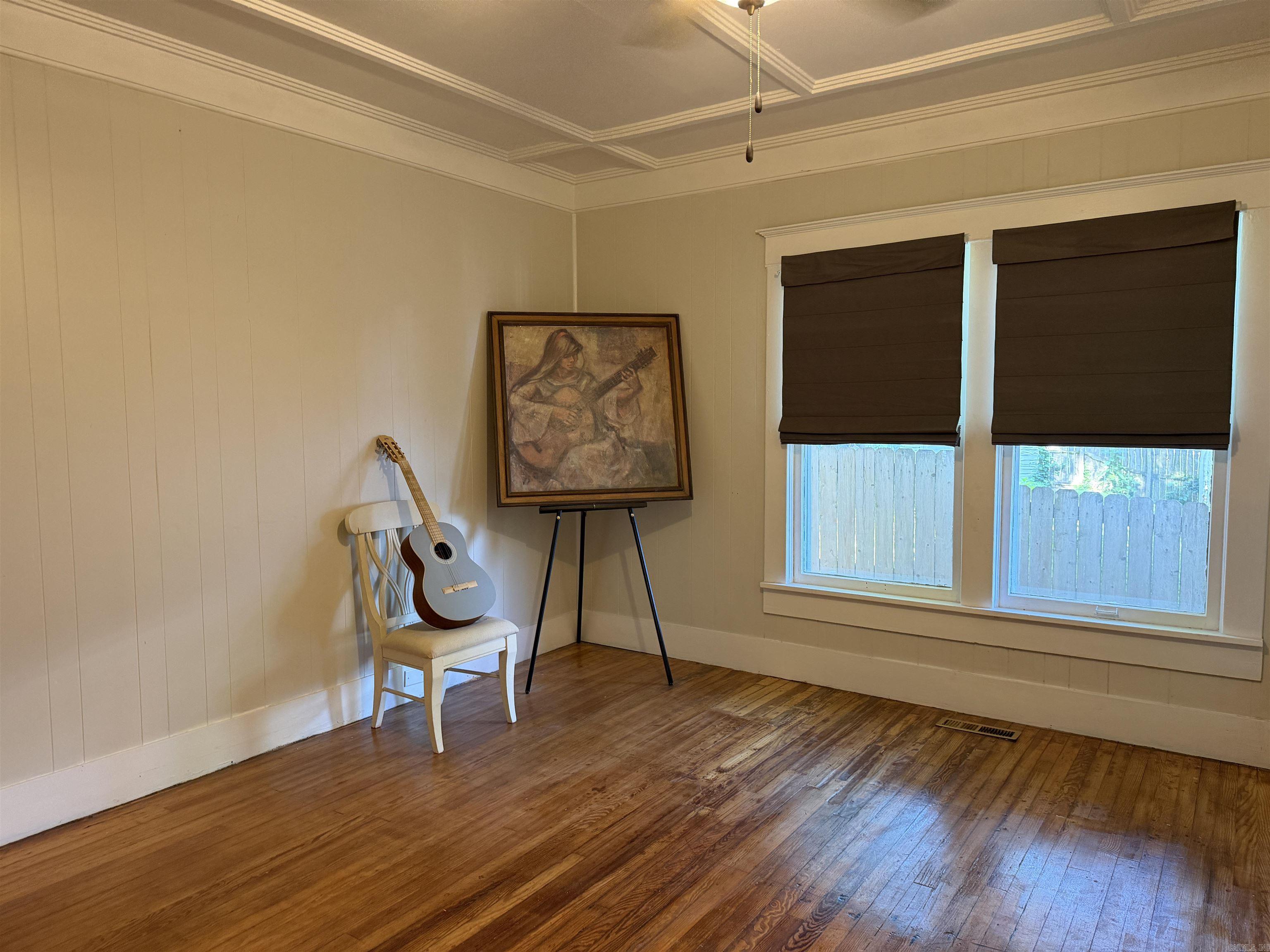 609 W Poplar Street Property Photo 15