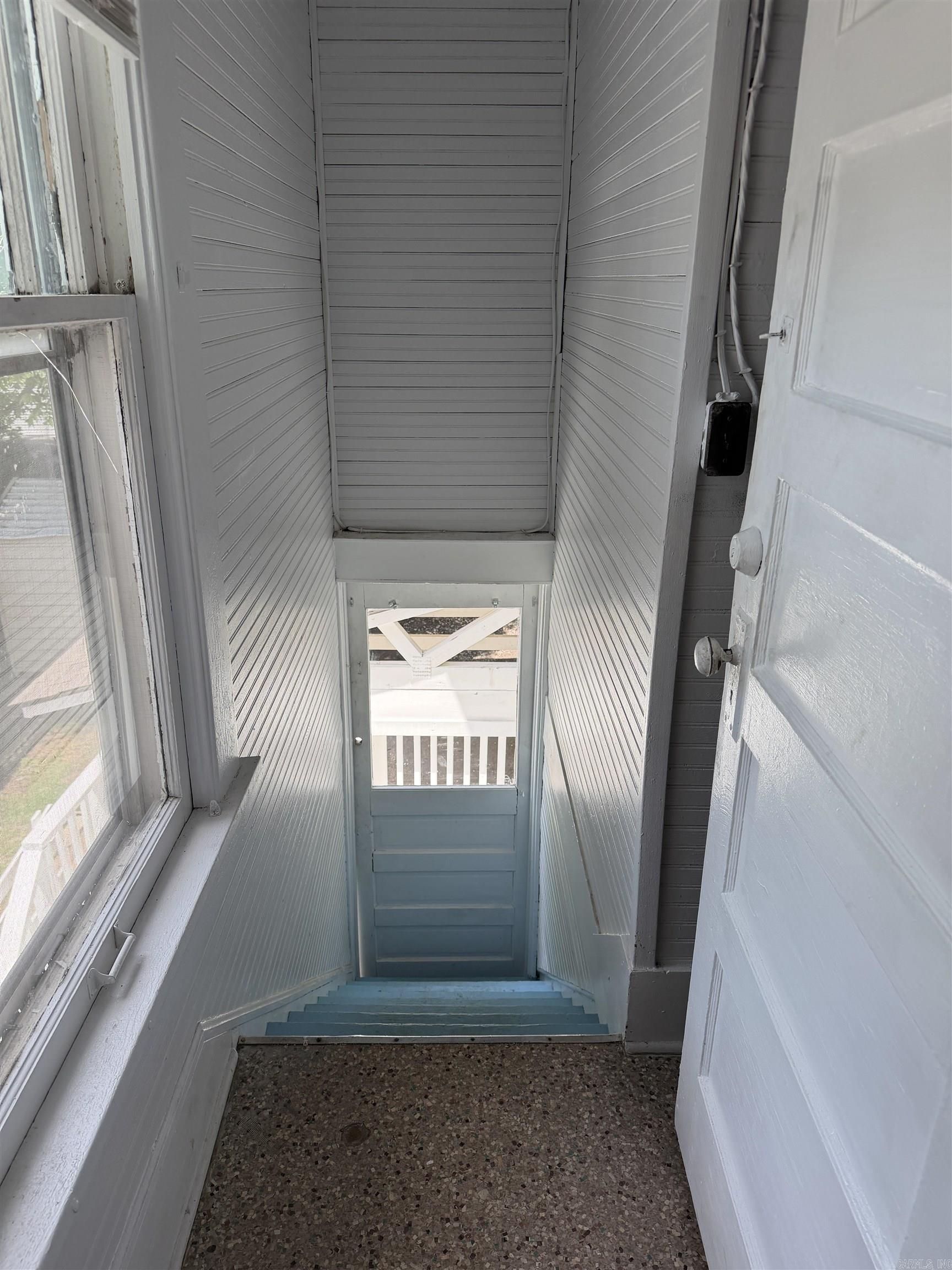 609 W Poplar Street Property Photo 31