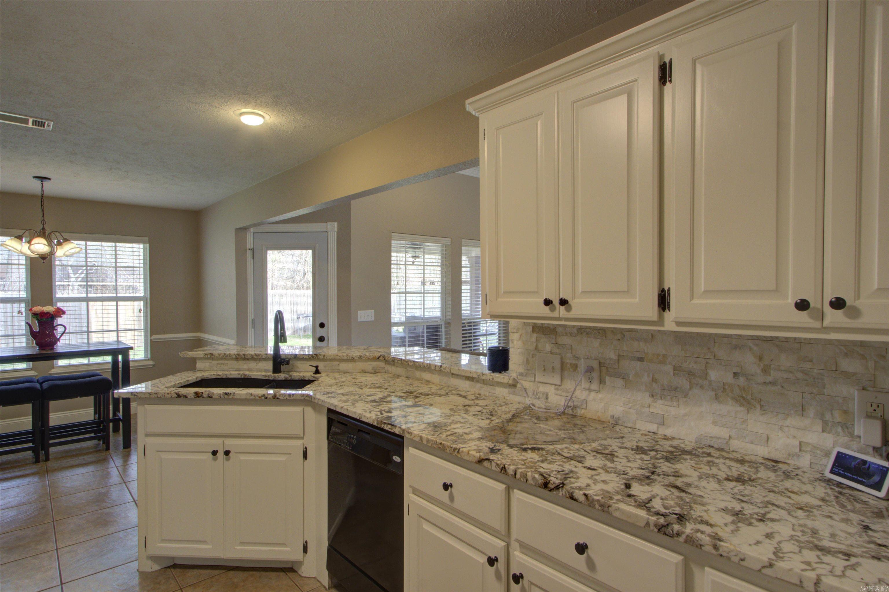 122 Corley Circle Property Photo 9