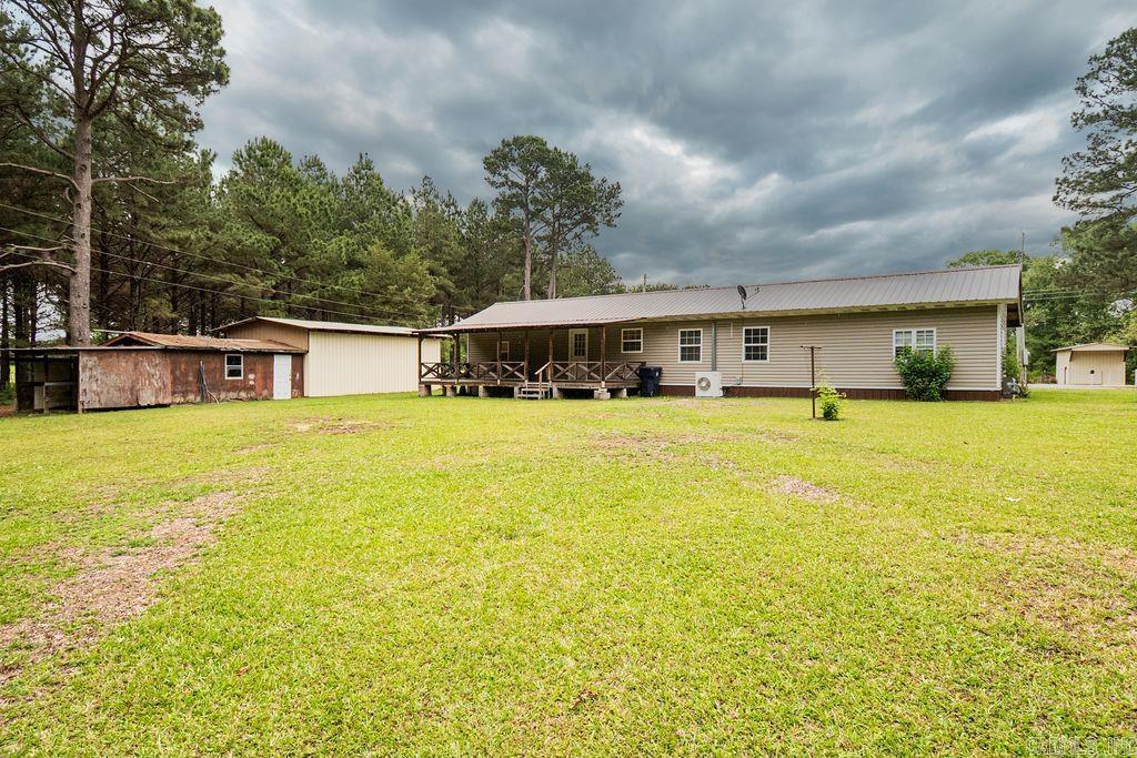 152 Wheeler Ln Property Photo 4