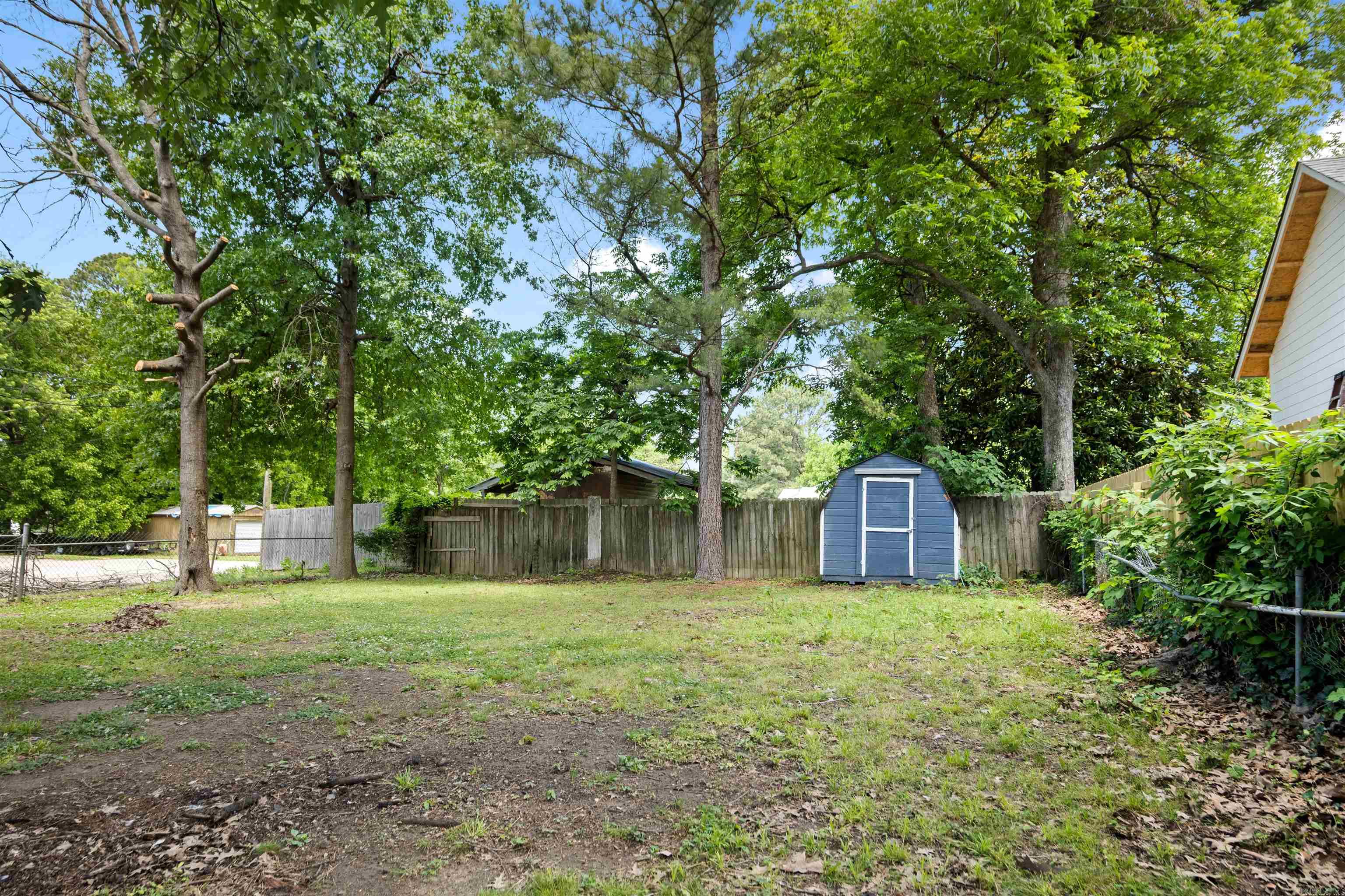 644 W Matthews Ave Property Photo 16