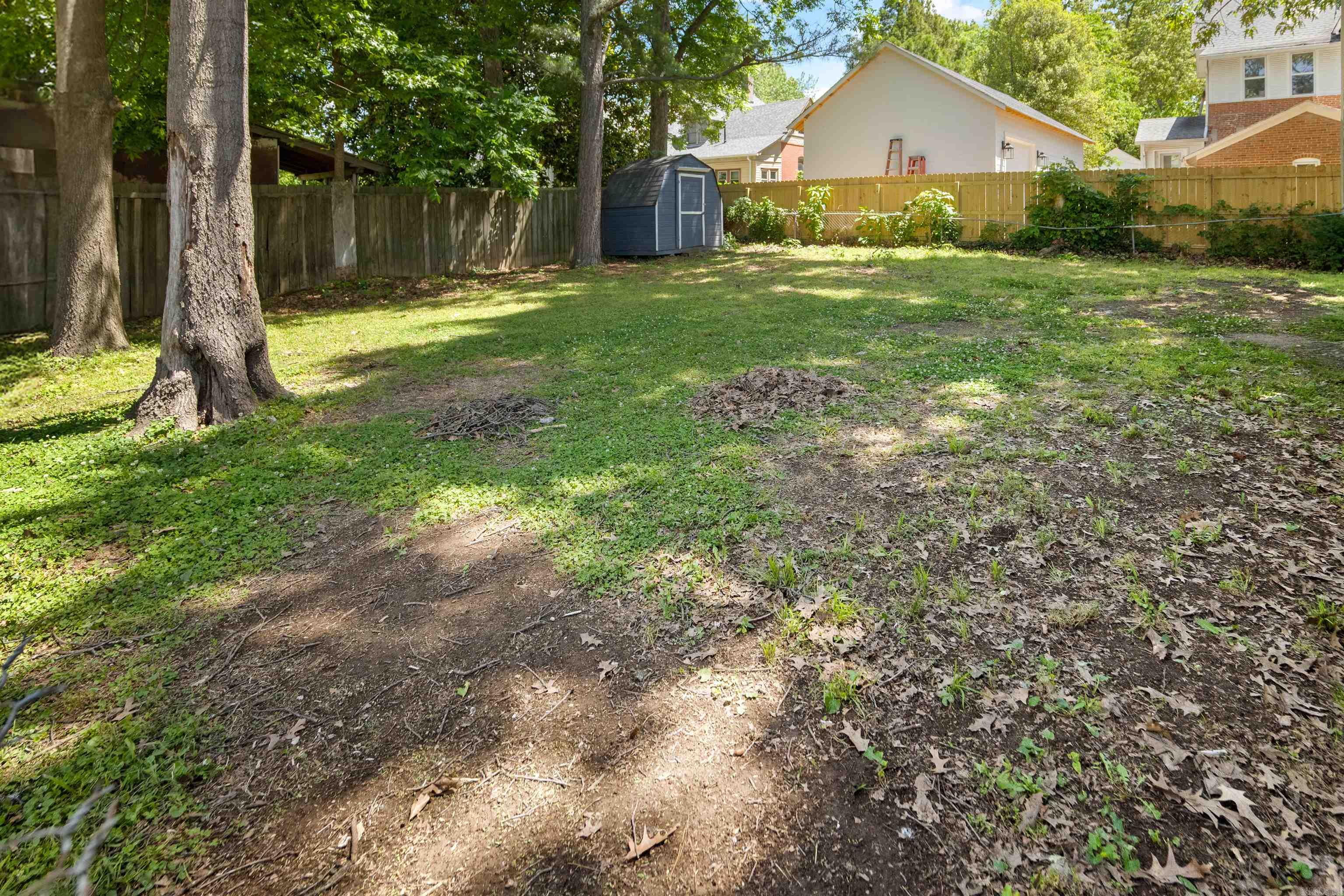 644 W Matthews Ave Property Photo 17