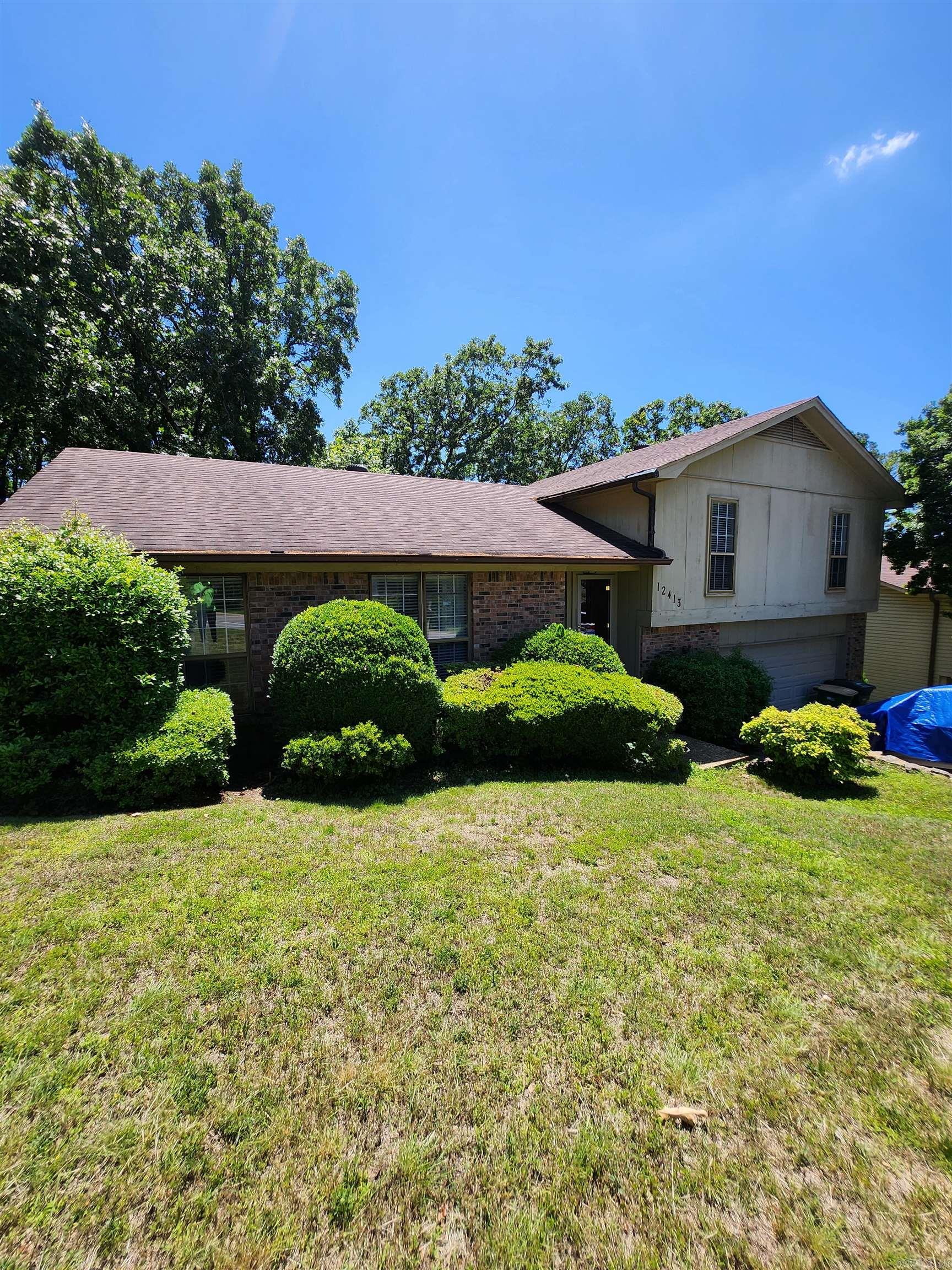 12413 Pleasant Forest Drive Property Photo 2