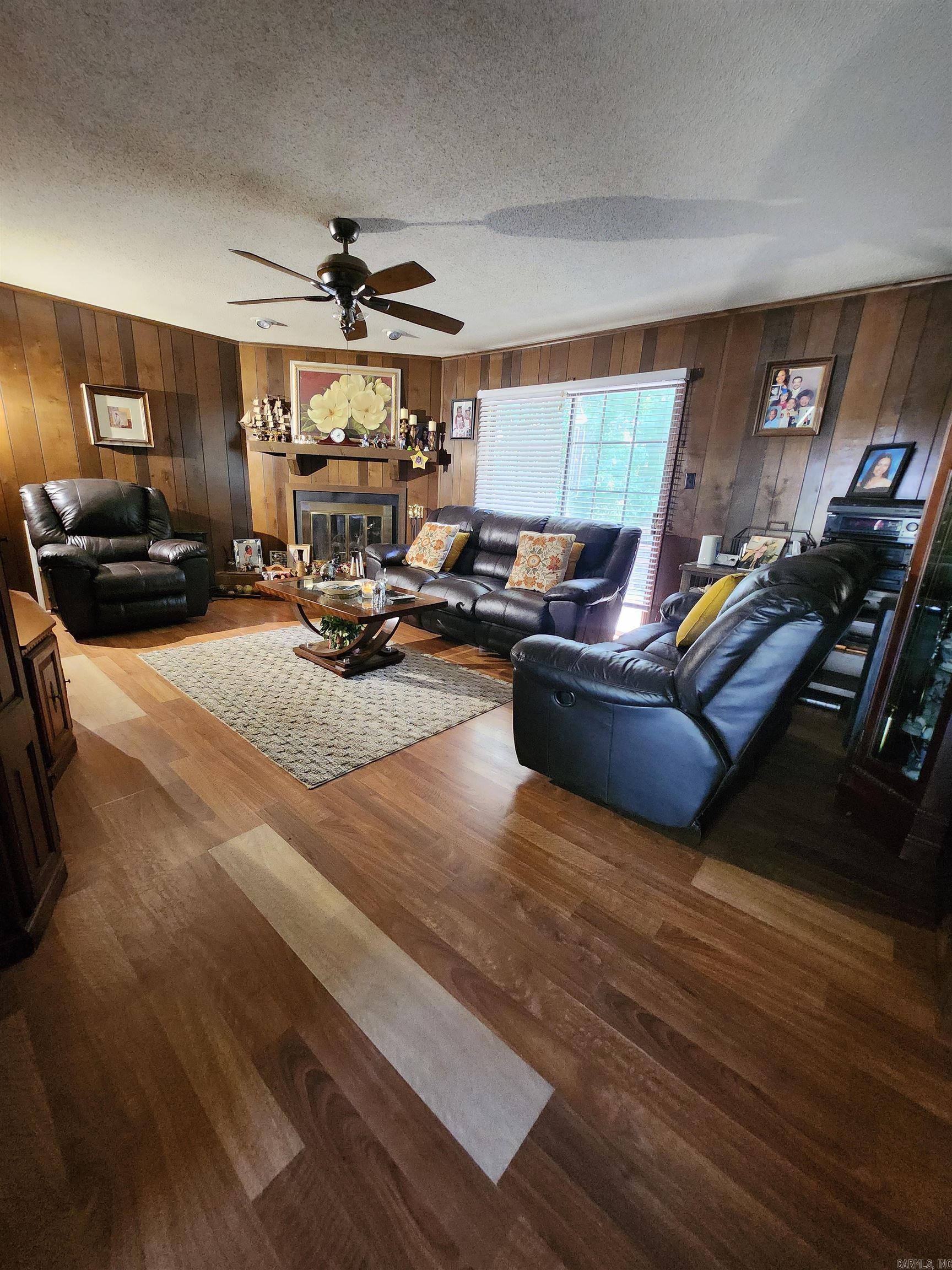 12413 Pleasant Forest Drive Property Photo 14
