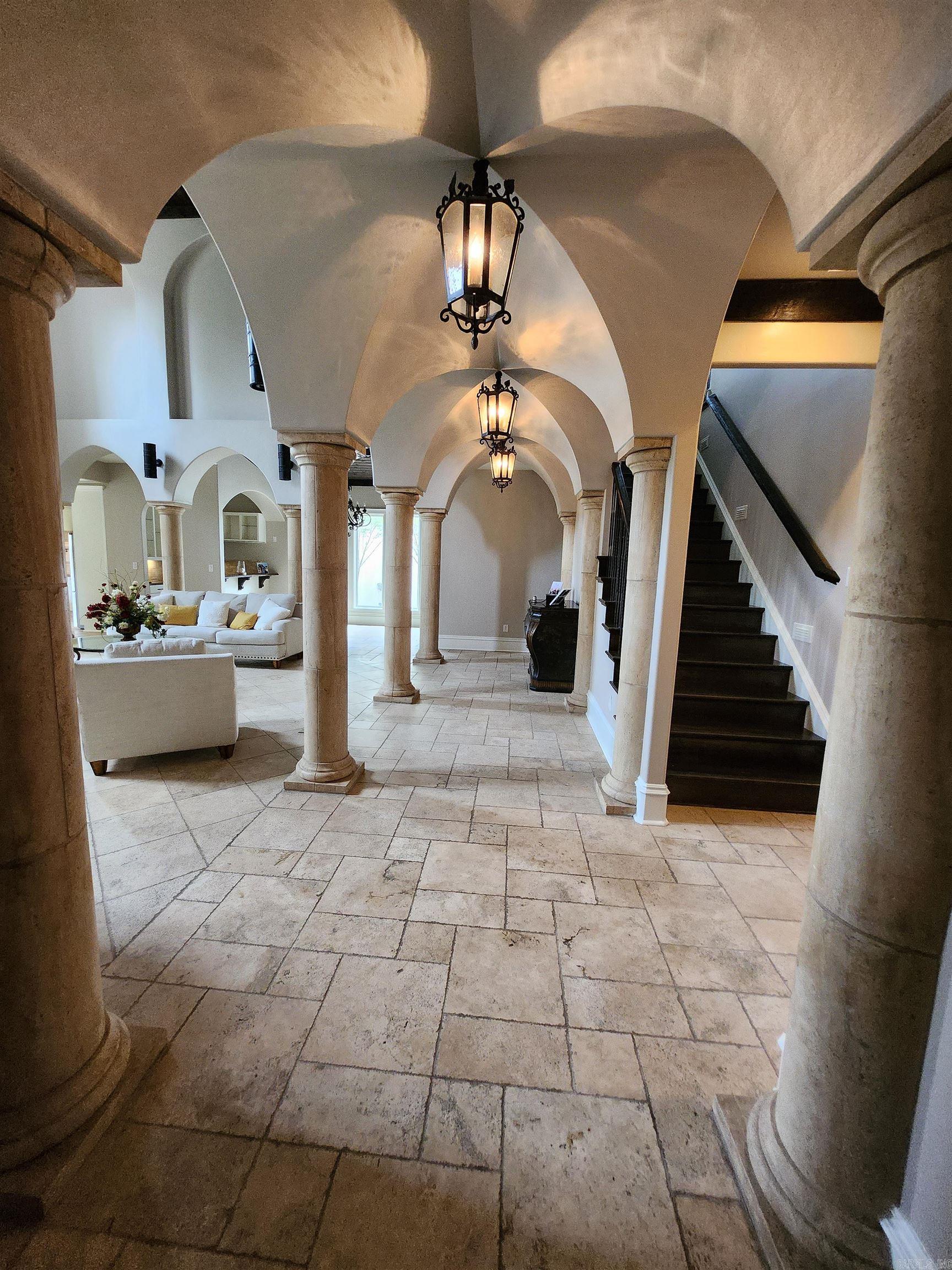 11 La Scala Court Property Photo 11