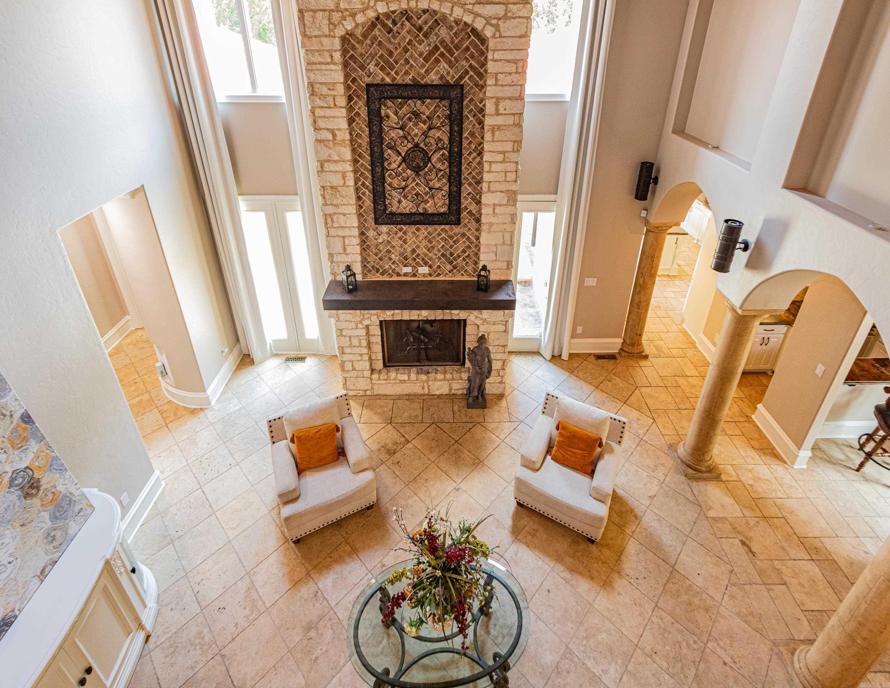 11 La Scala Court Property Photo 17