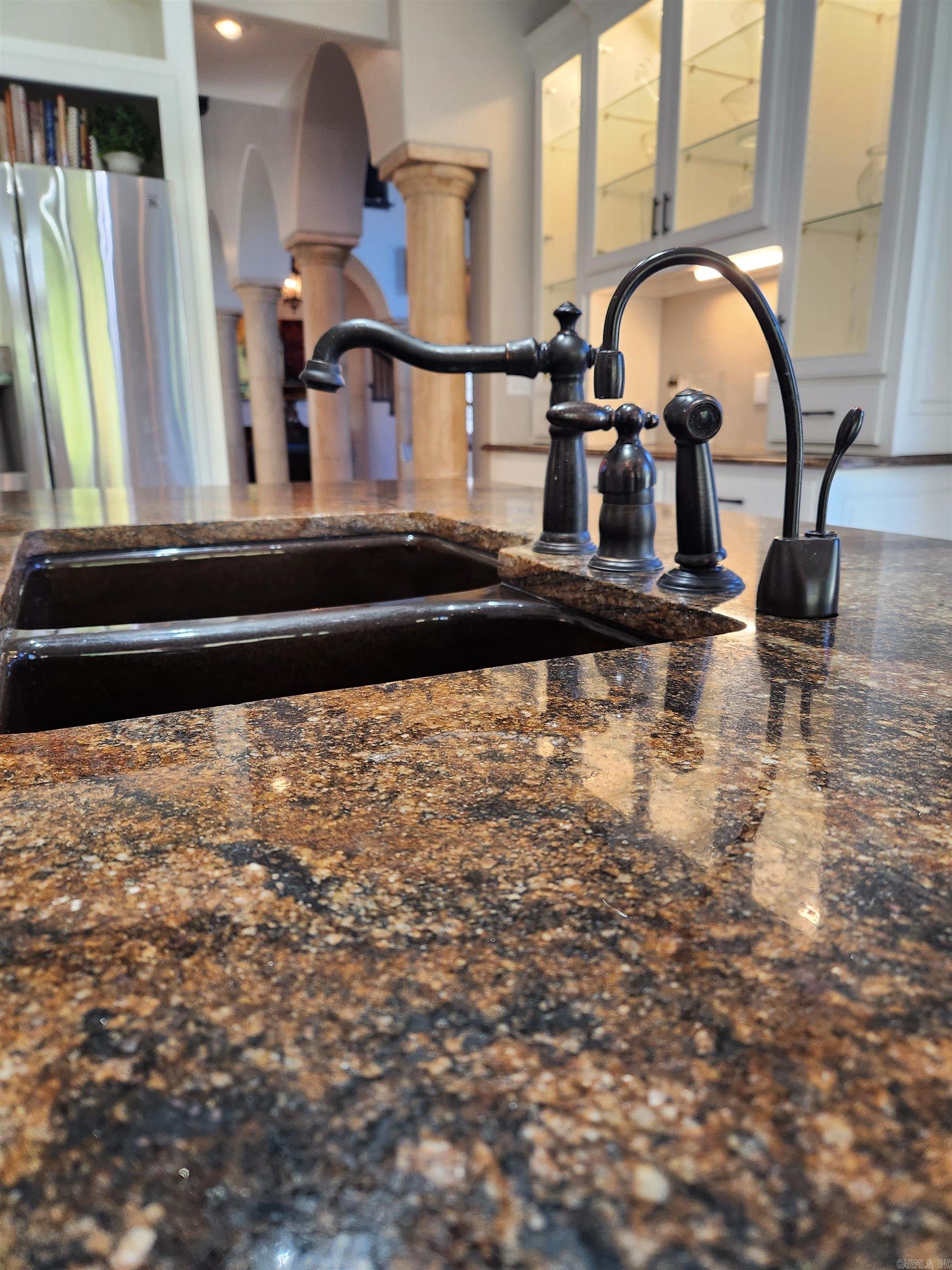 11 La Scala Court Property Photo 26