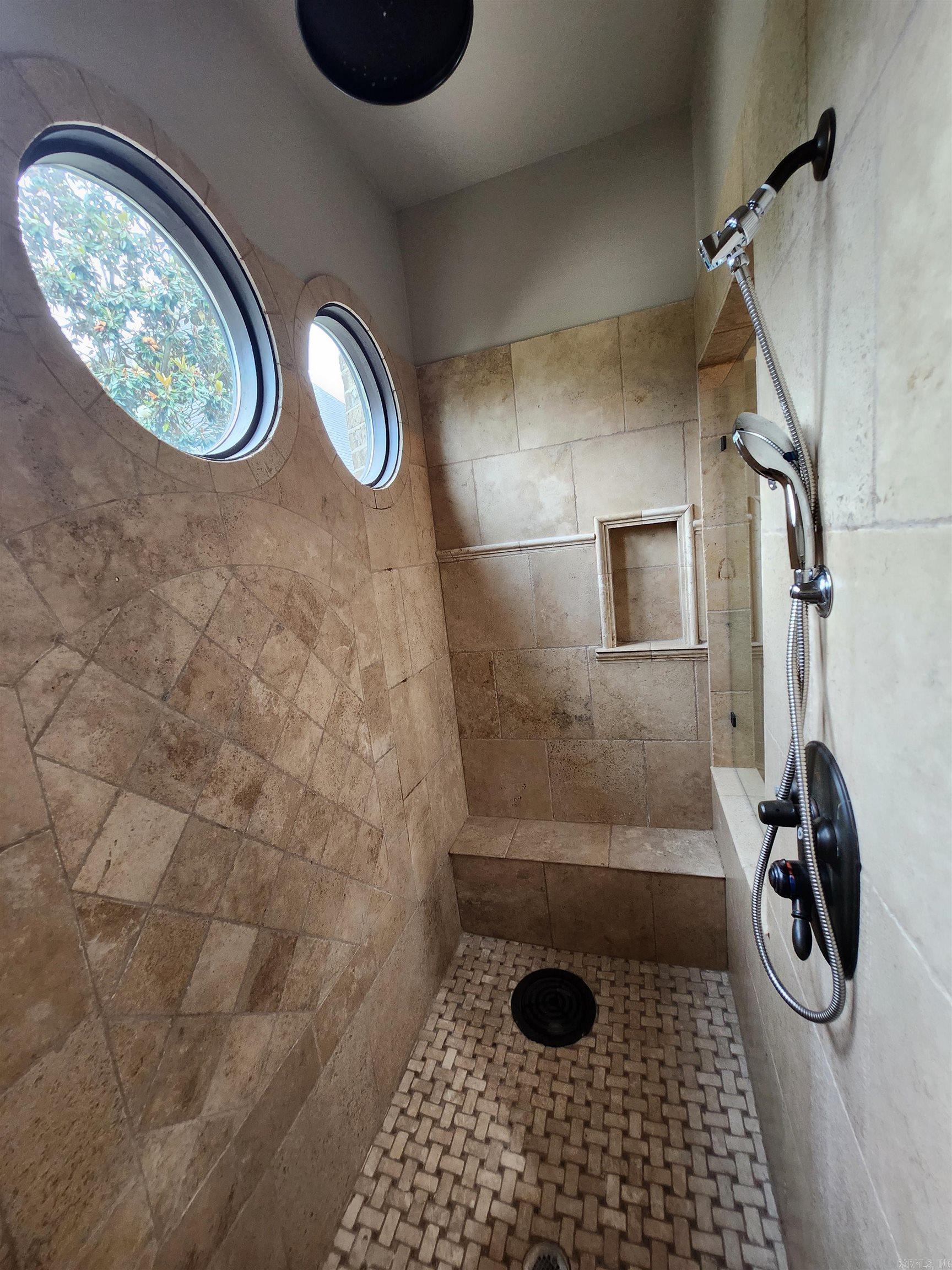 11 La Scala Court Property Photo 35