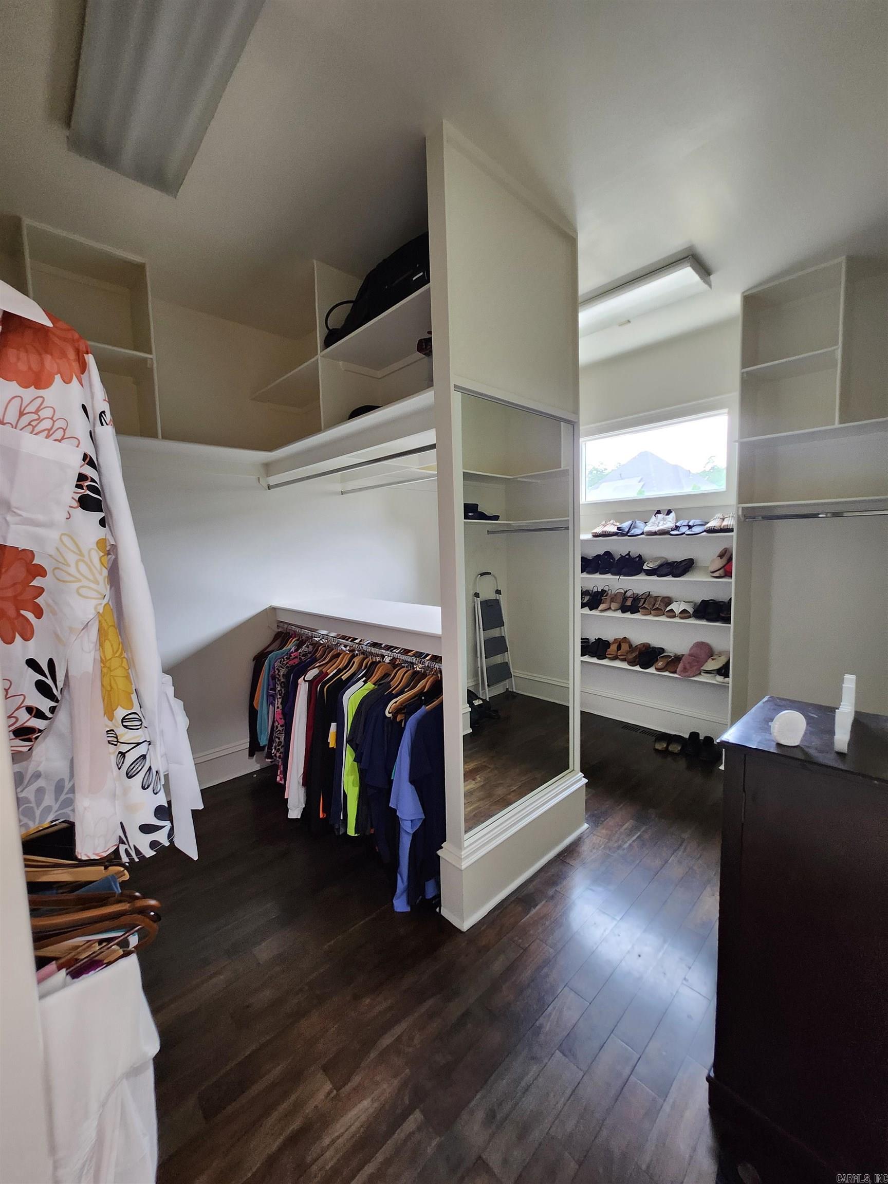 11 La Scala Court Property Photo 40