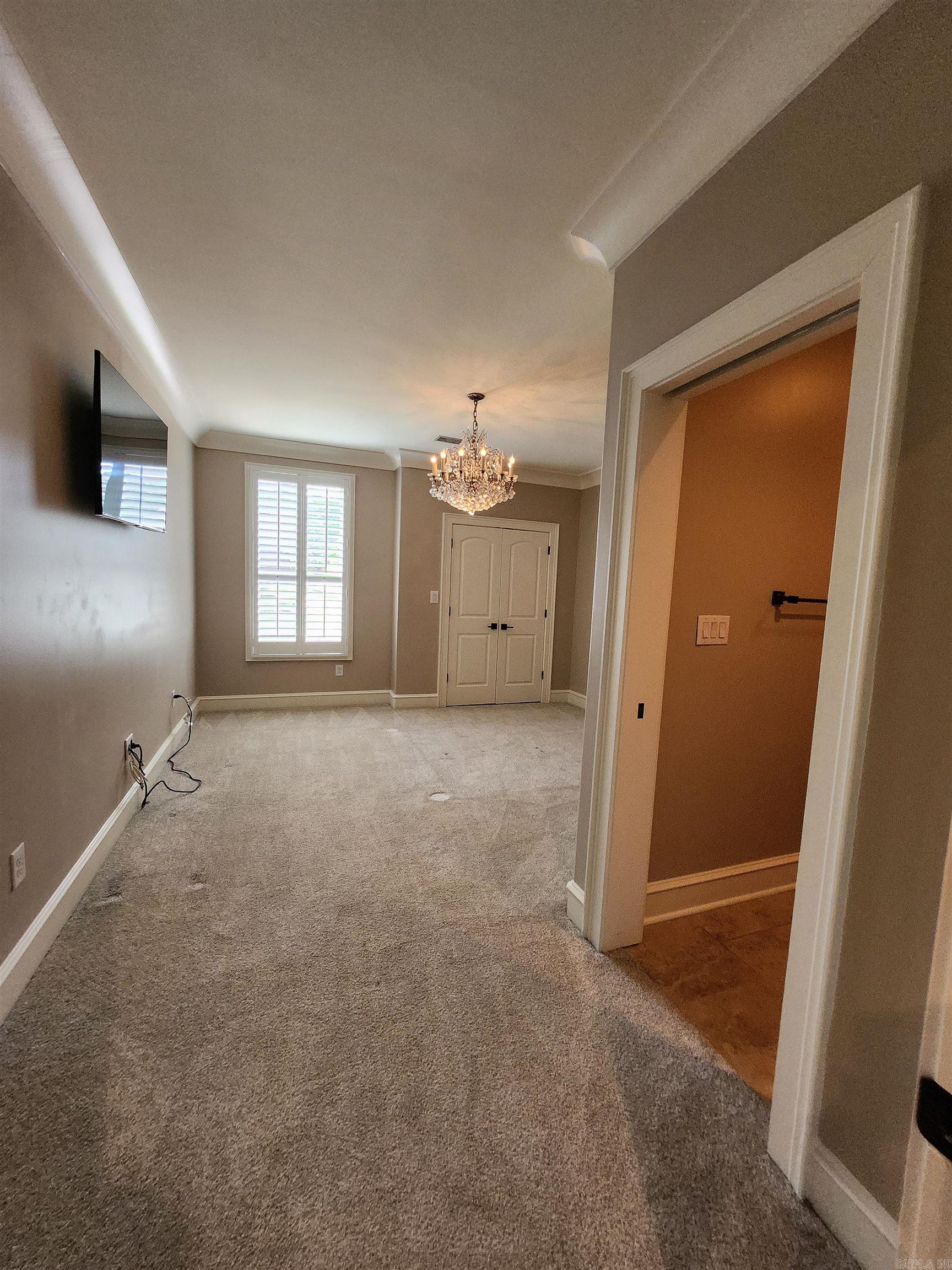 11 La Scala Court Property Photo 43