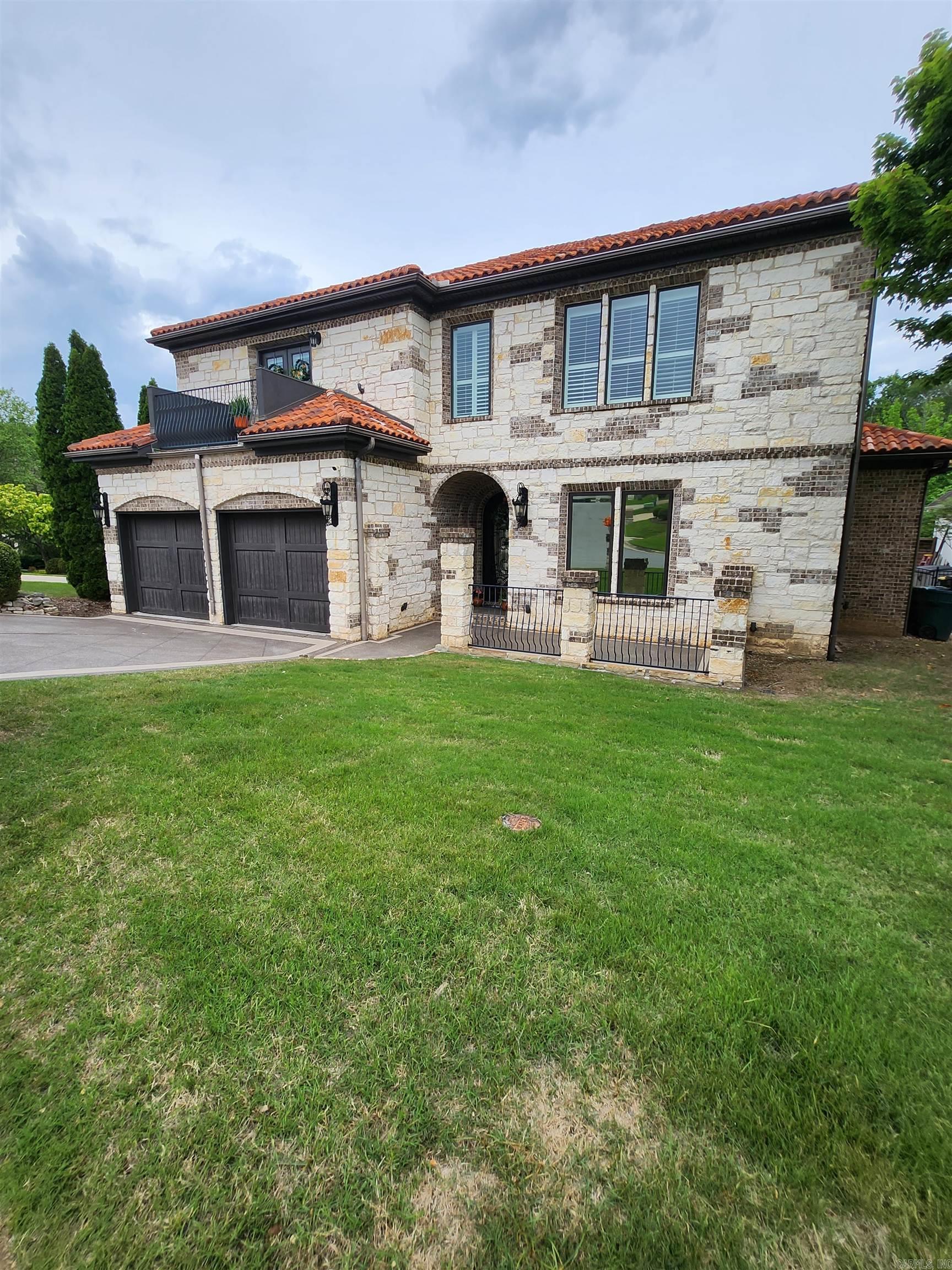 11 La Scala Court Property Photo 48