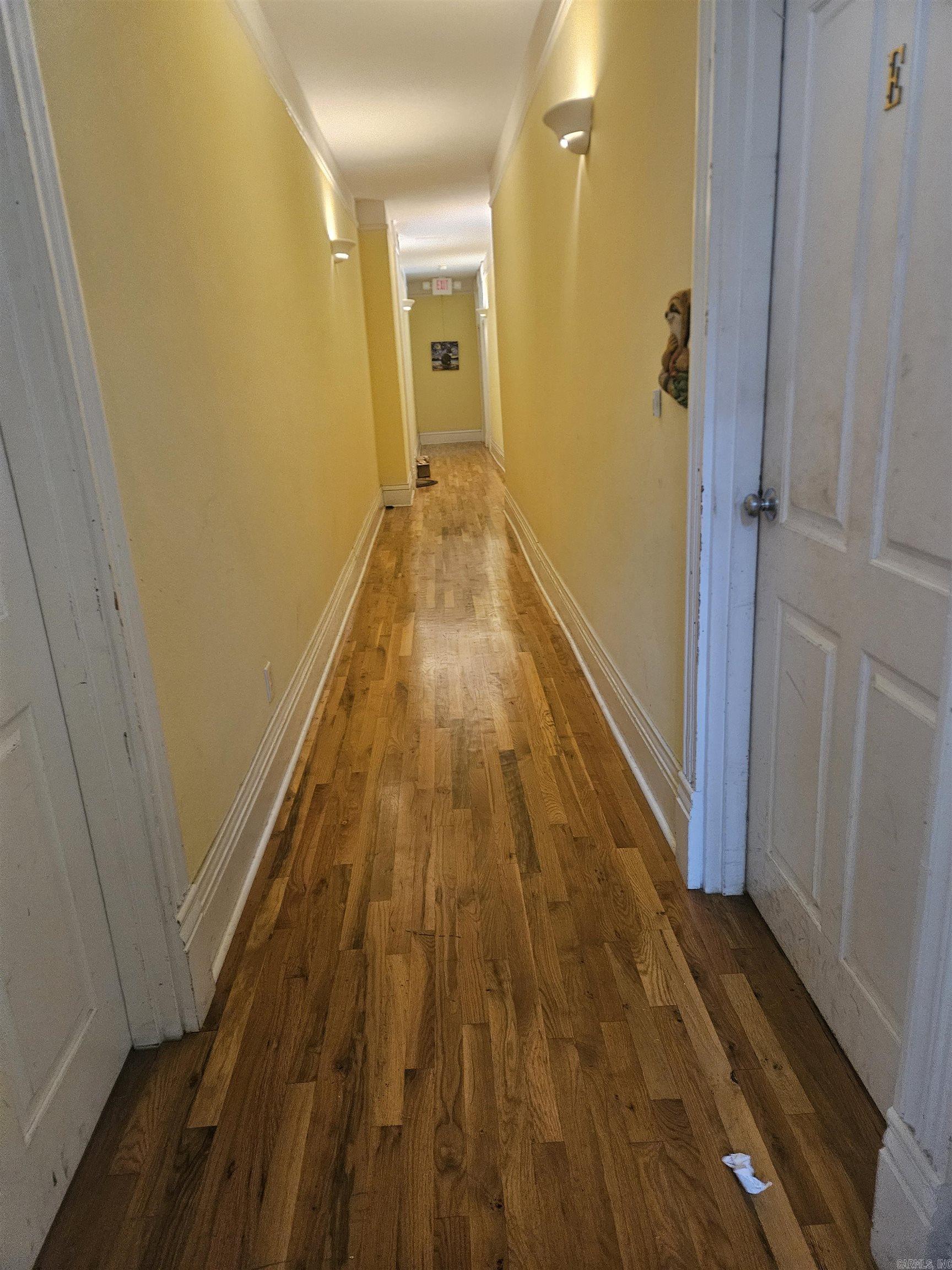904 S Commerce Property Photo 6