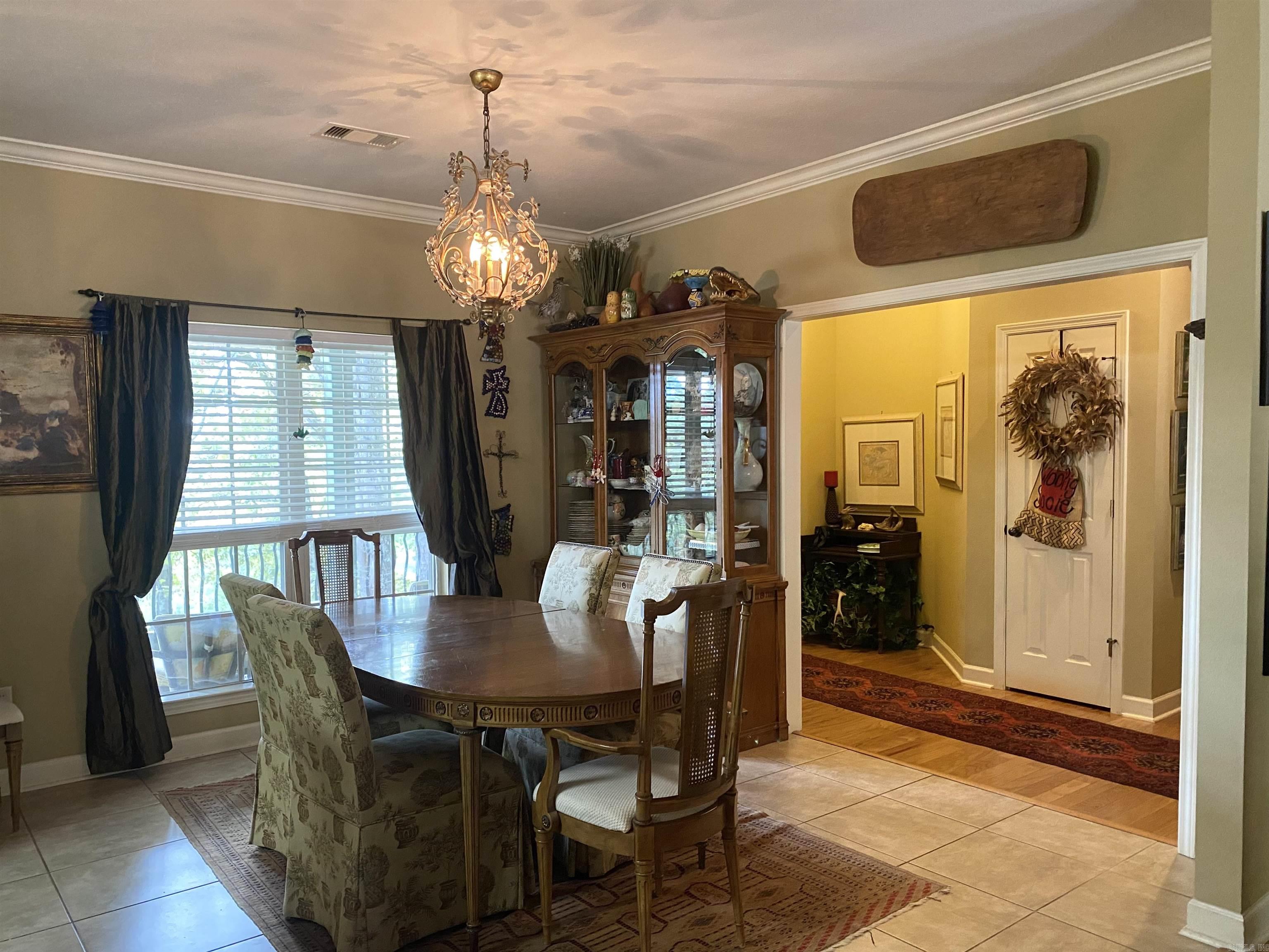 6 Maplewood West Property Photo 21