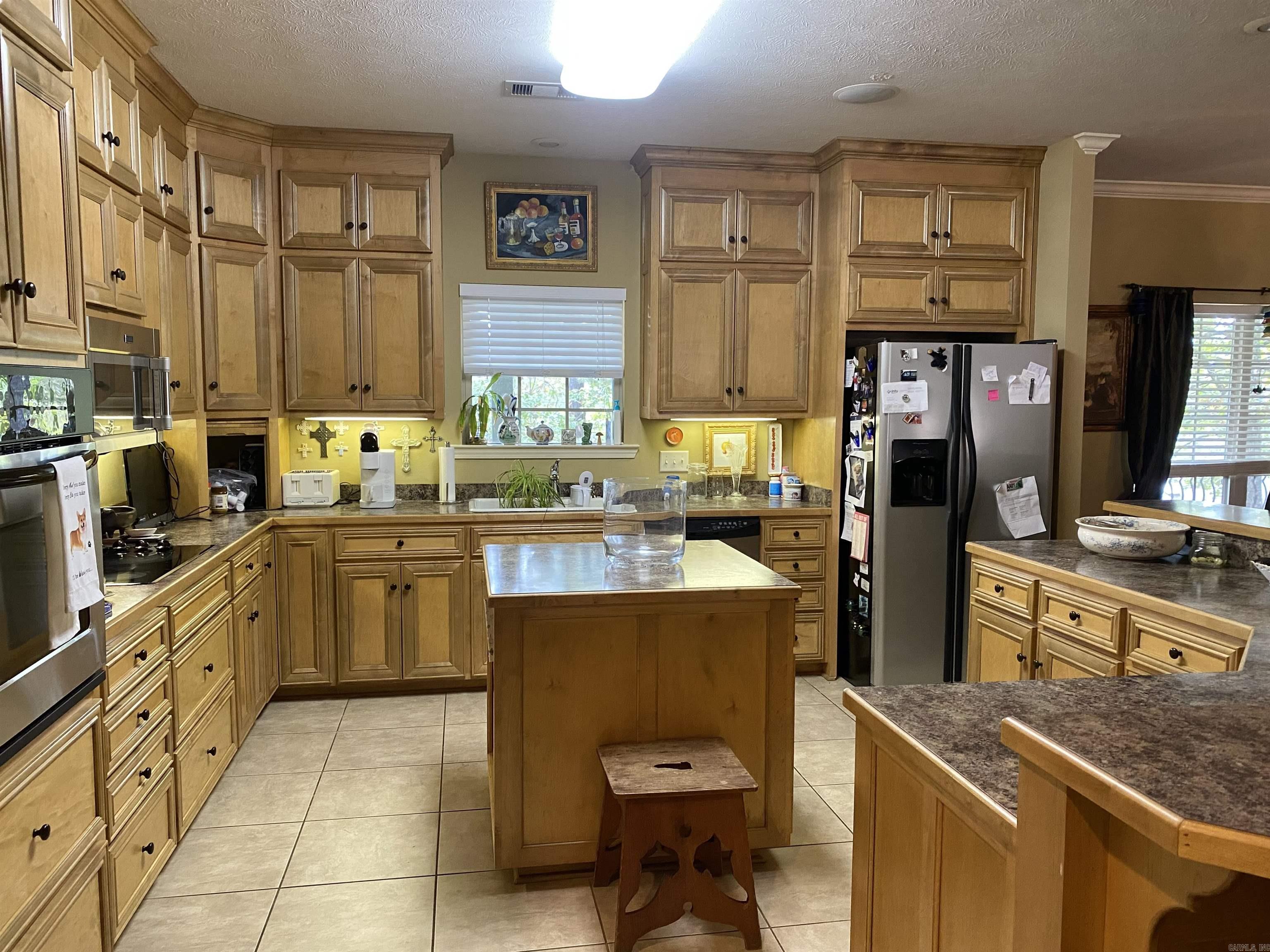 6 Maplewood West Property Photo 25