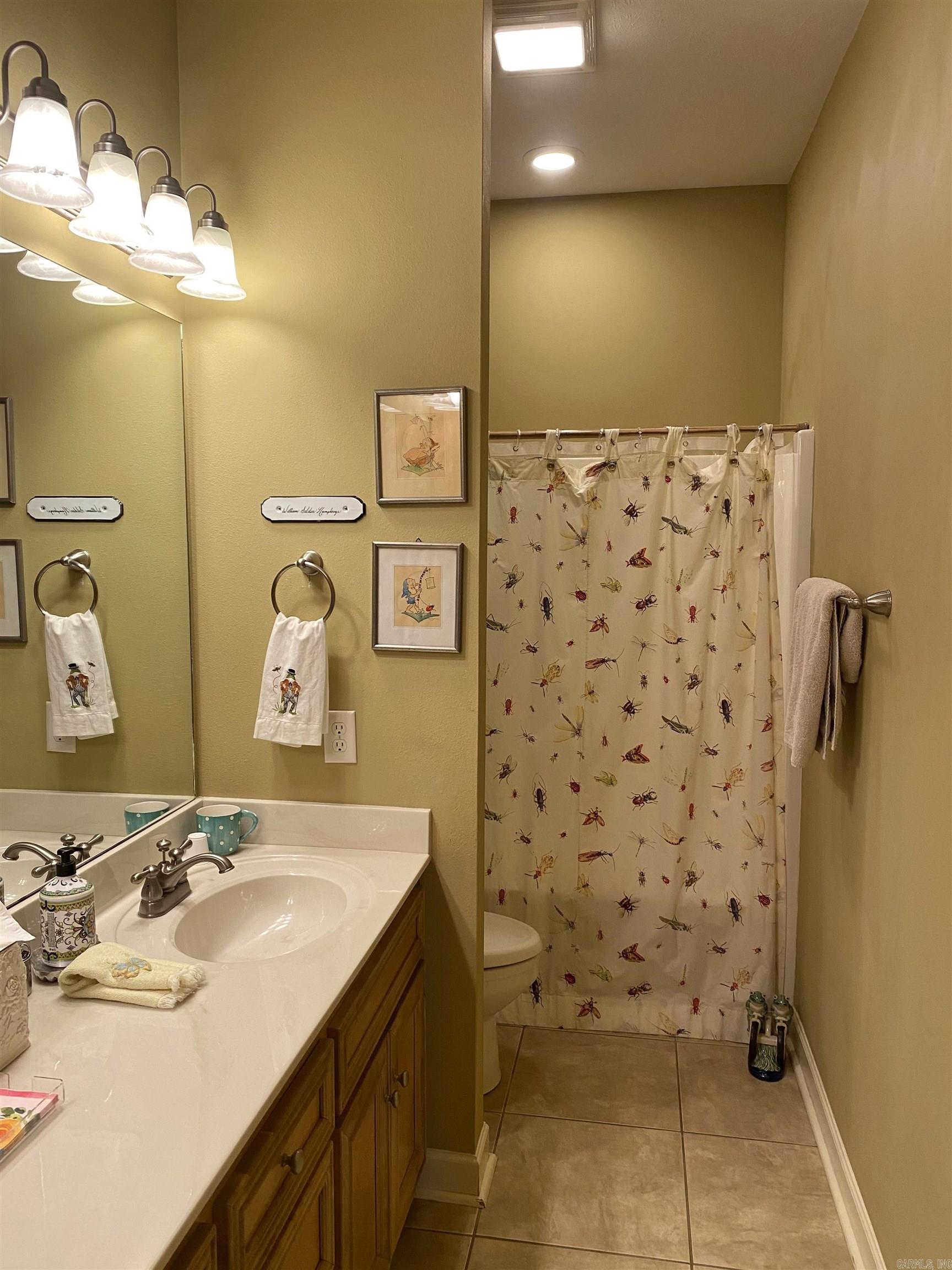6 Maplewood West Property Photo 36