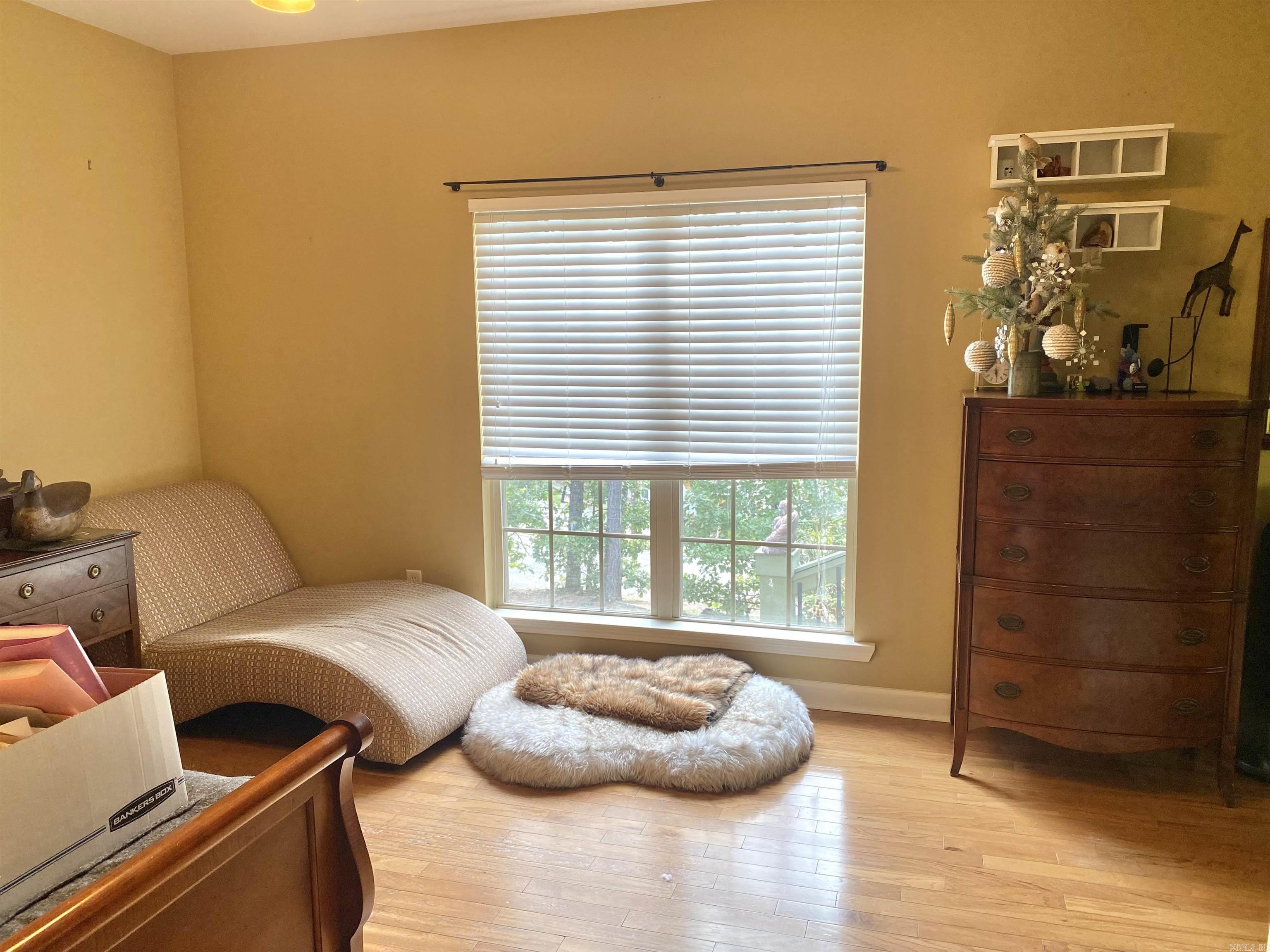 6 Maplewood West Property Photo 39