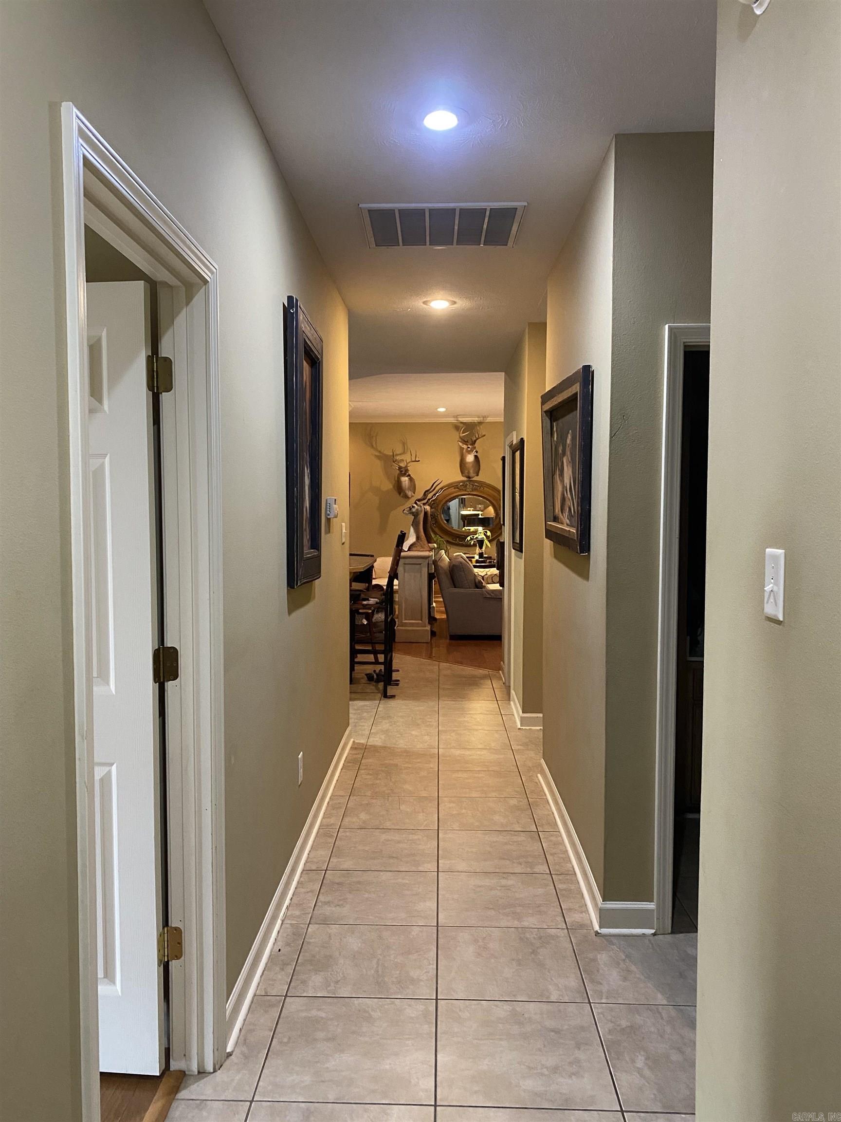 6 Maplewood West Property Photo 43