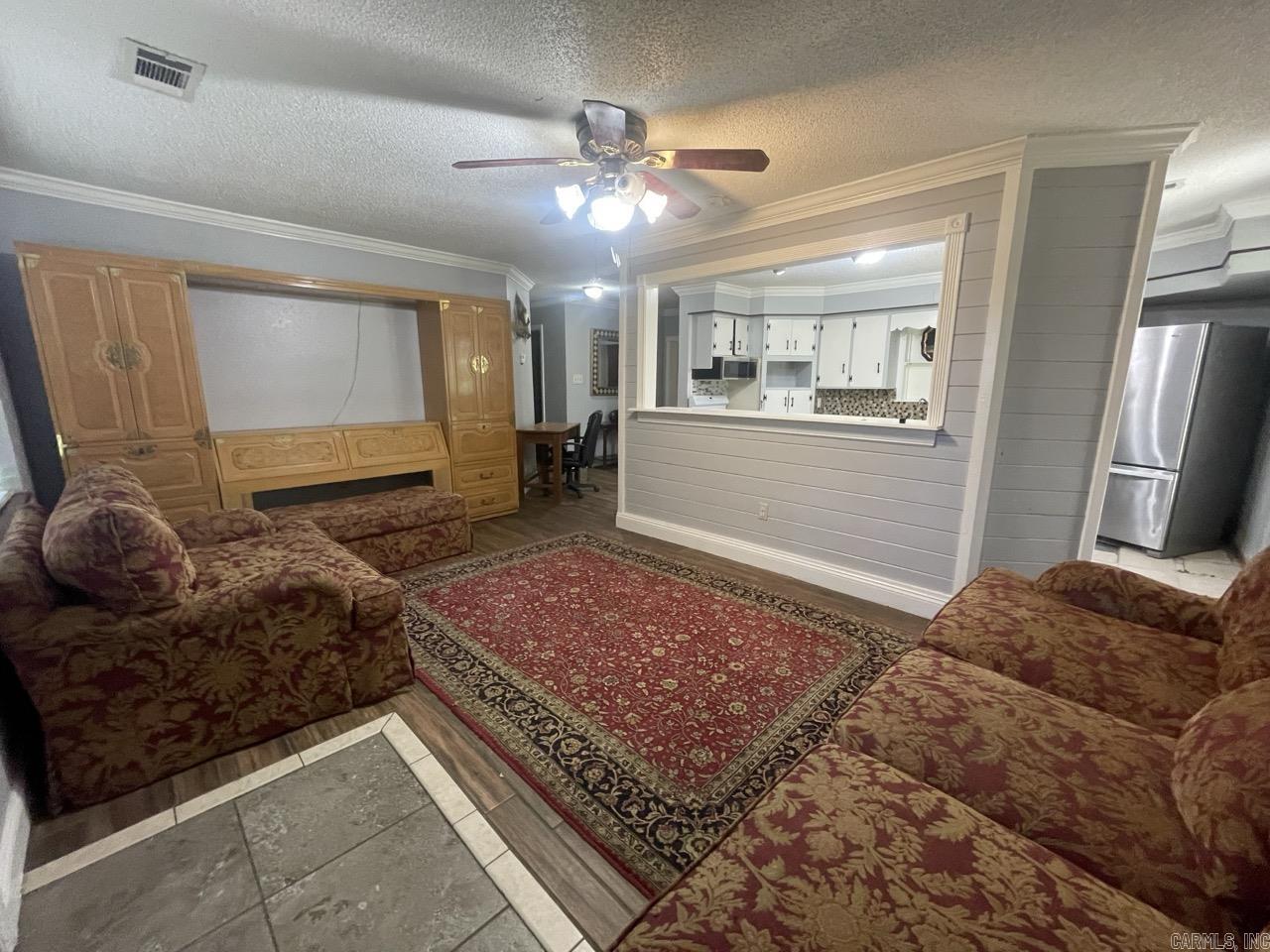 106 Pleasant Valley Street Property Photo 7