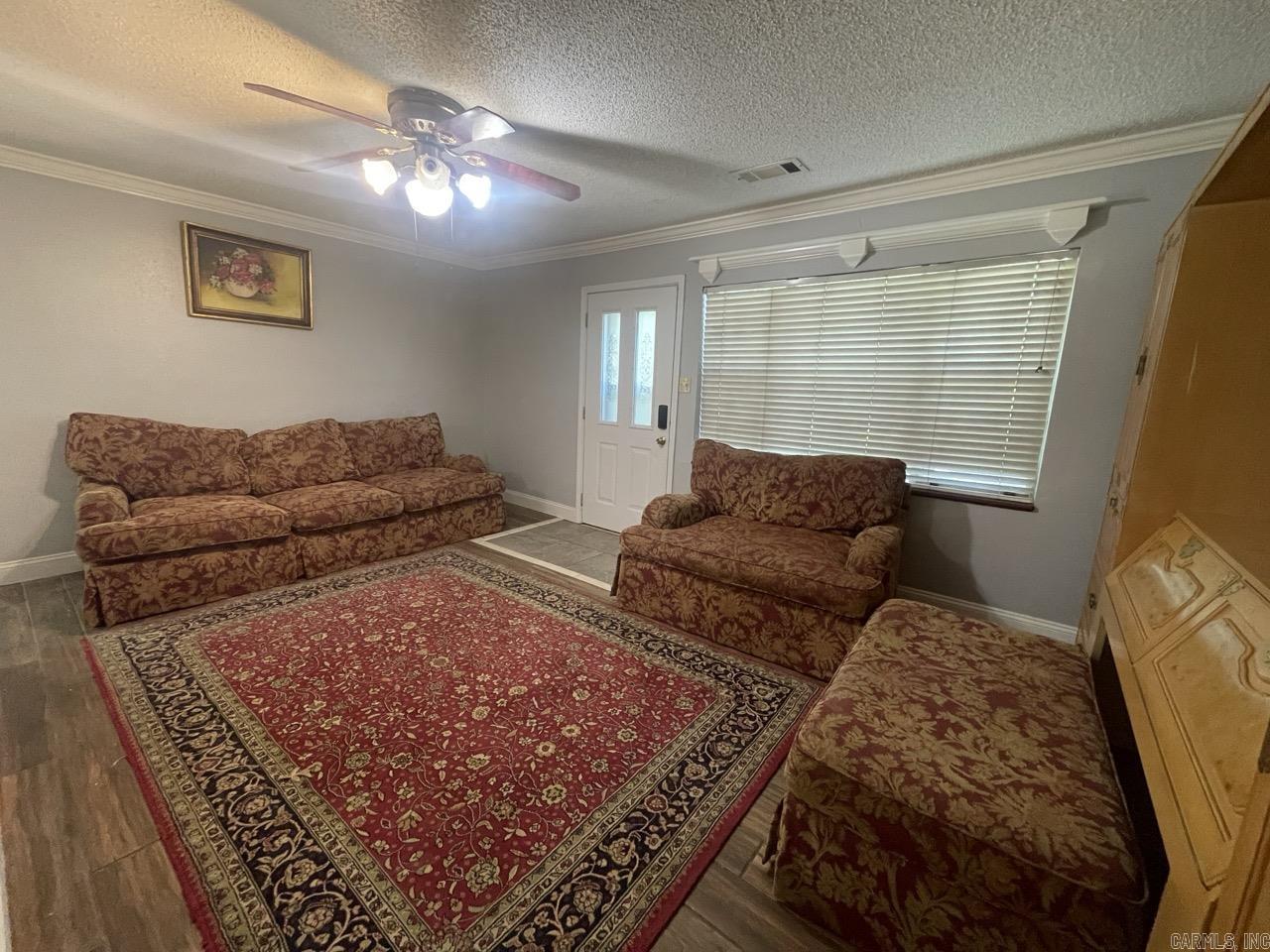 106 Pleasant Valley Street Property Photo 8