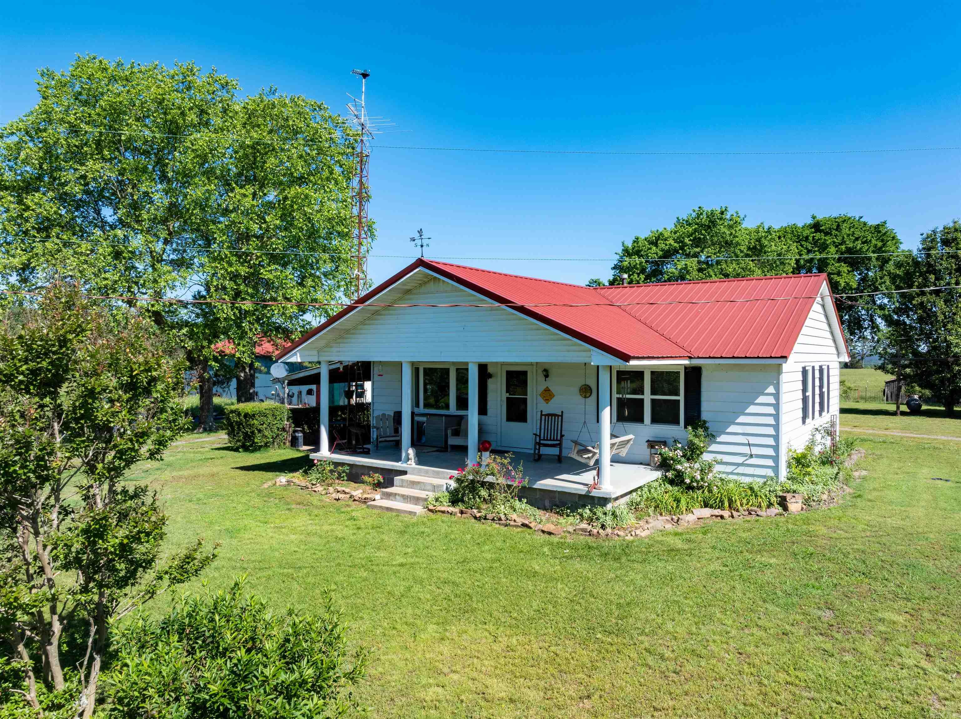6637 Highway 9 Property Photo 2