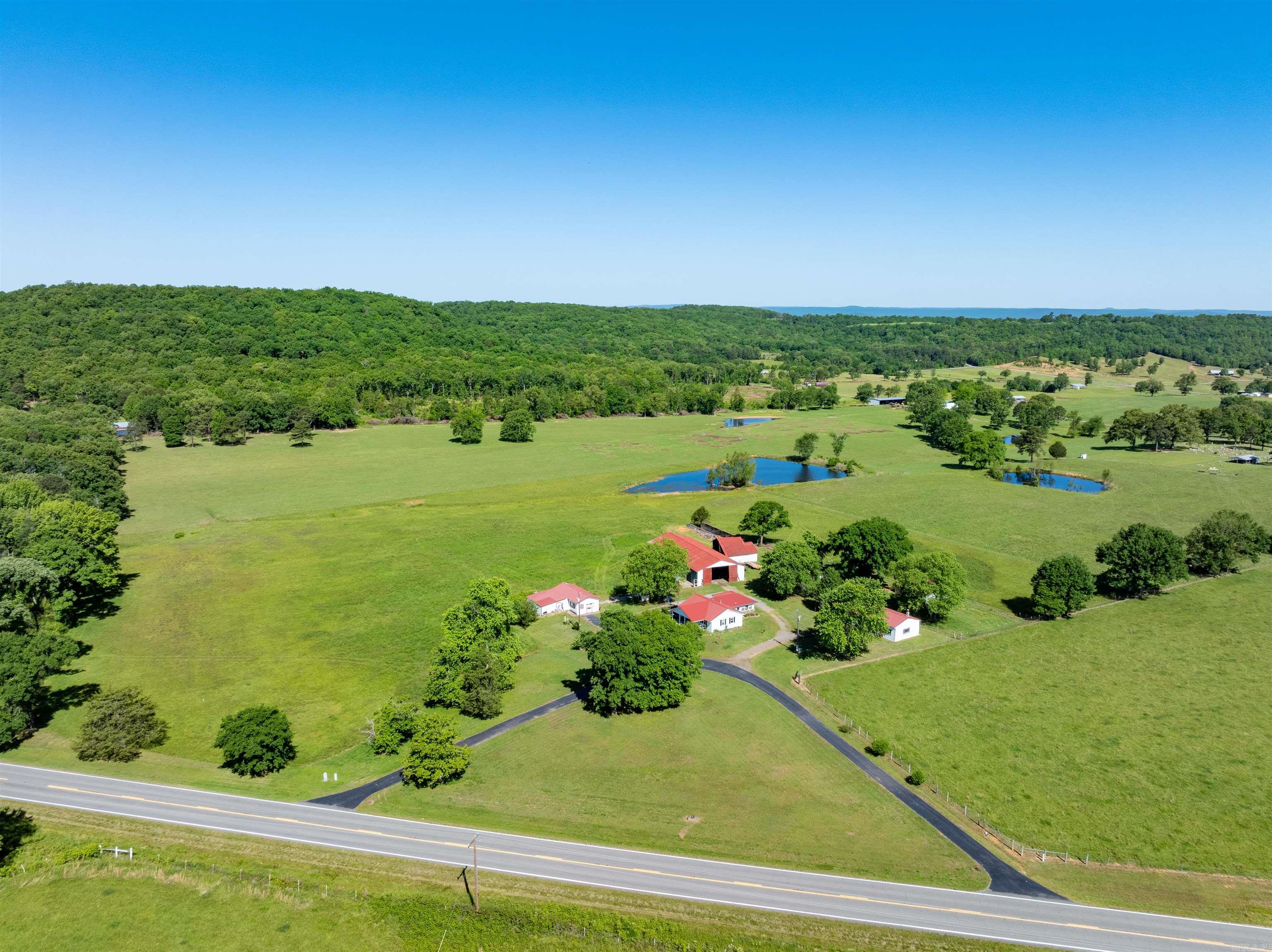 6637 Highway 9 Property Photo 5