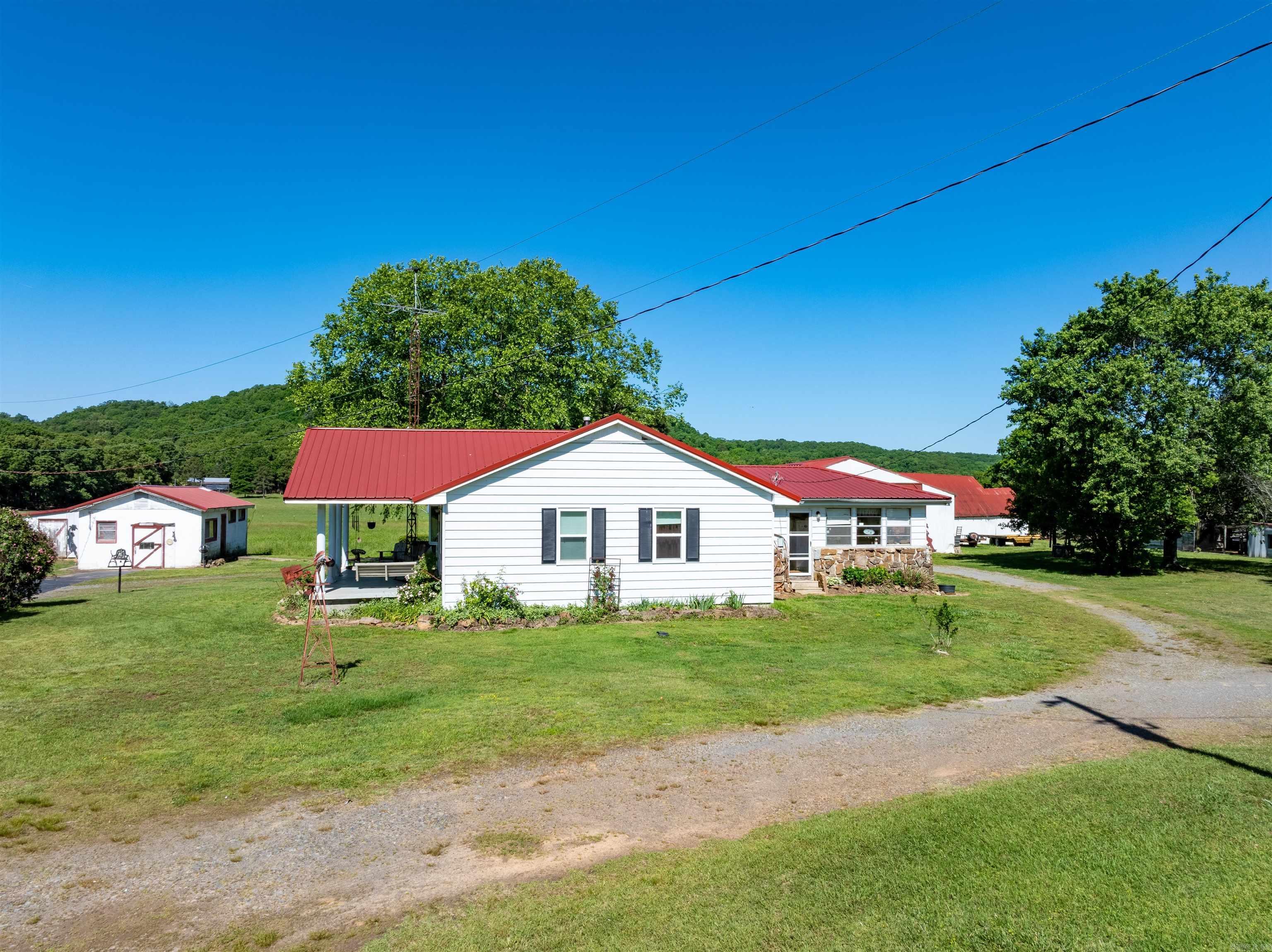 6637 Highway 9 Property Photo 9