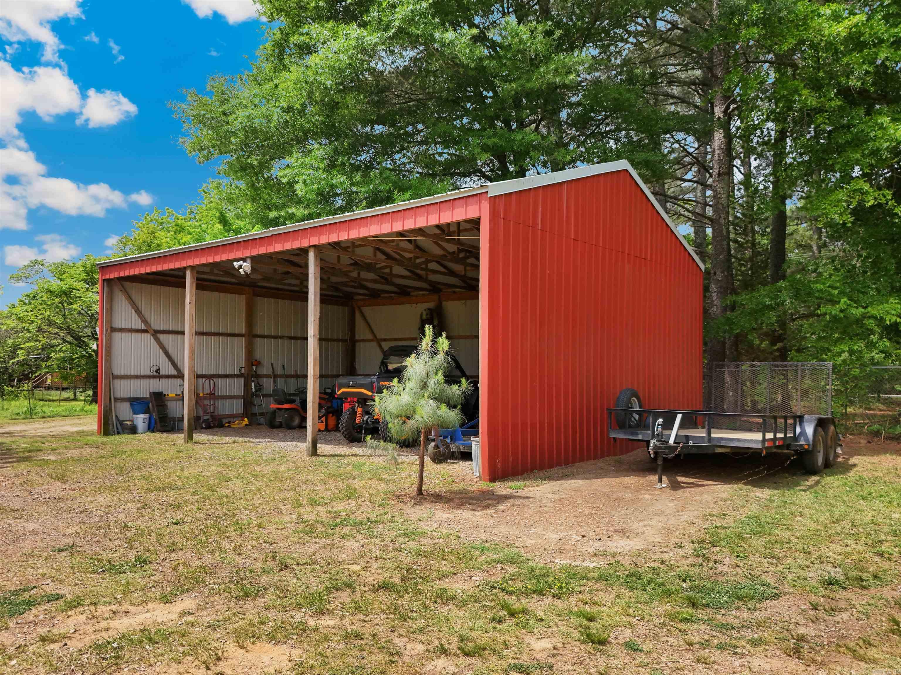 1402 36 Highway Property Photo 11